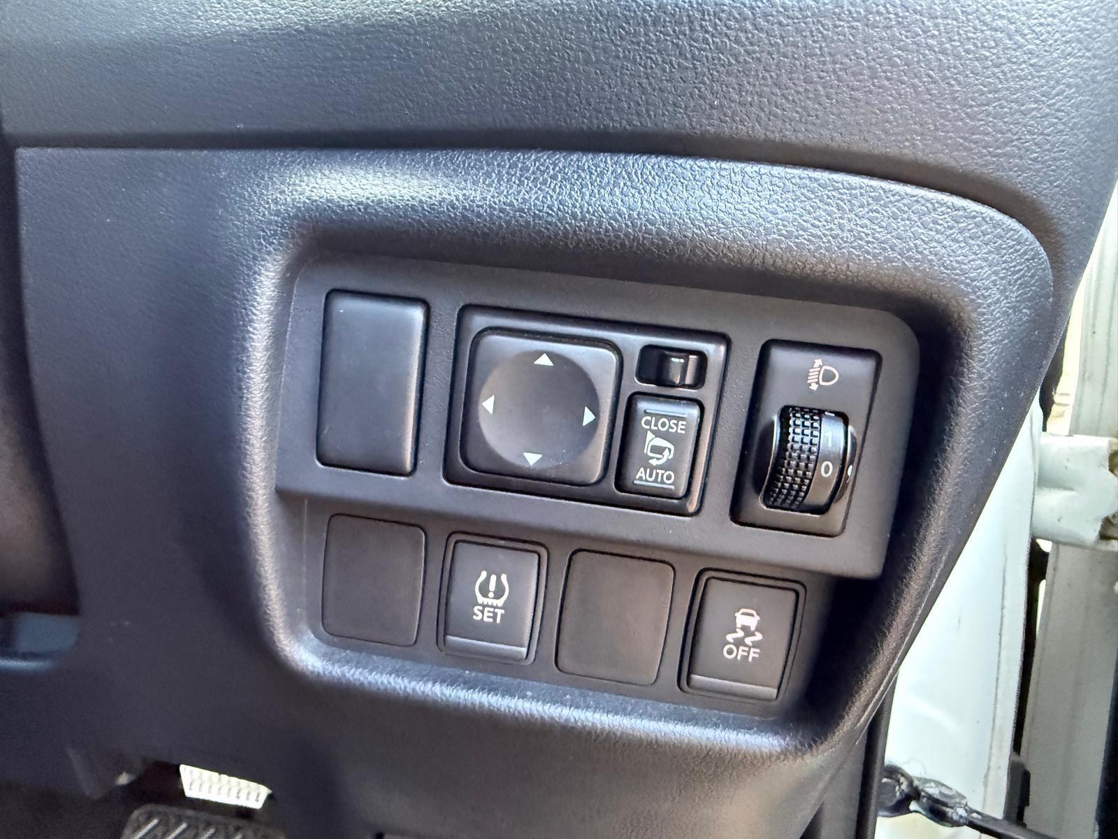 Nissan Juke view 8