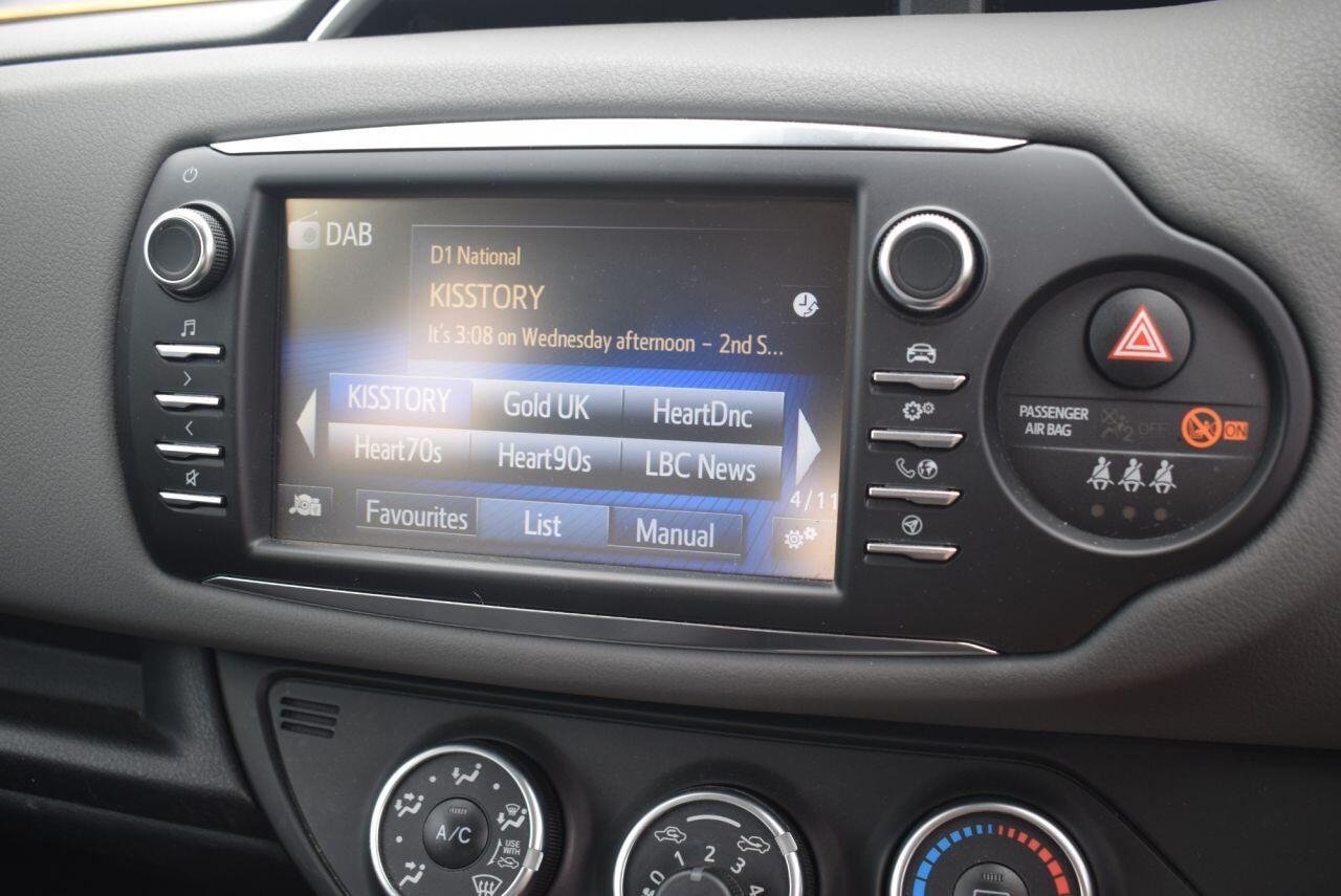 Toyota Yaris view 30