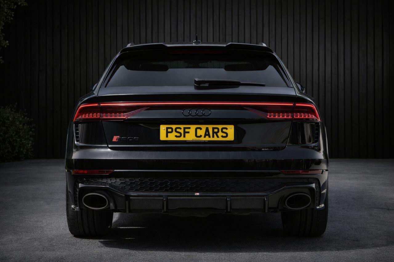Audi RS Q8 view 7
