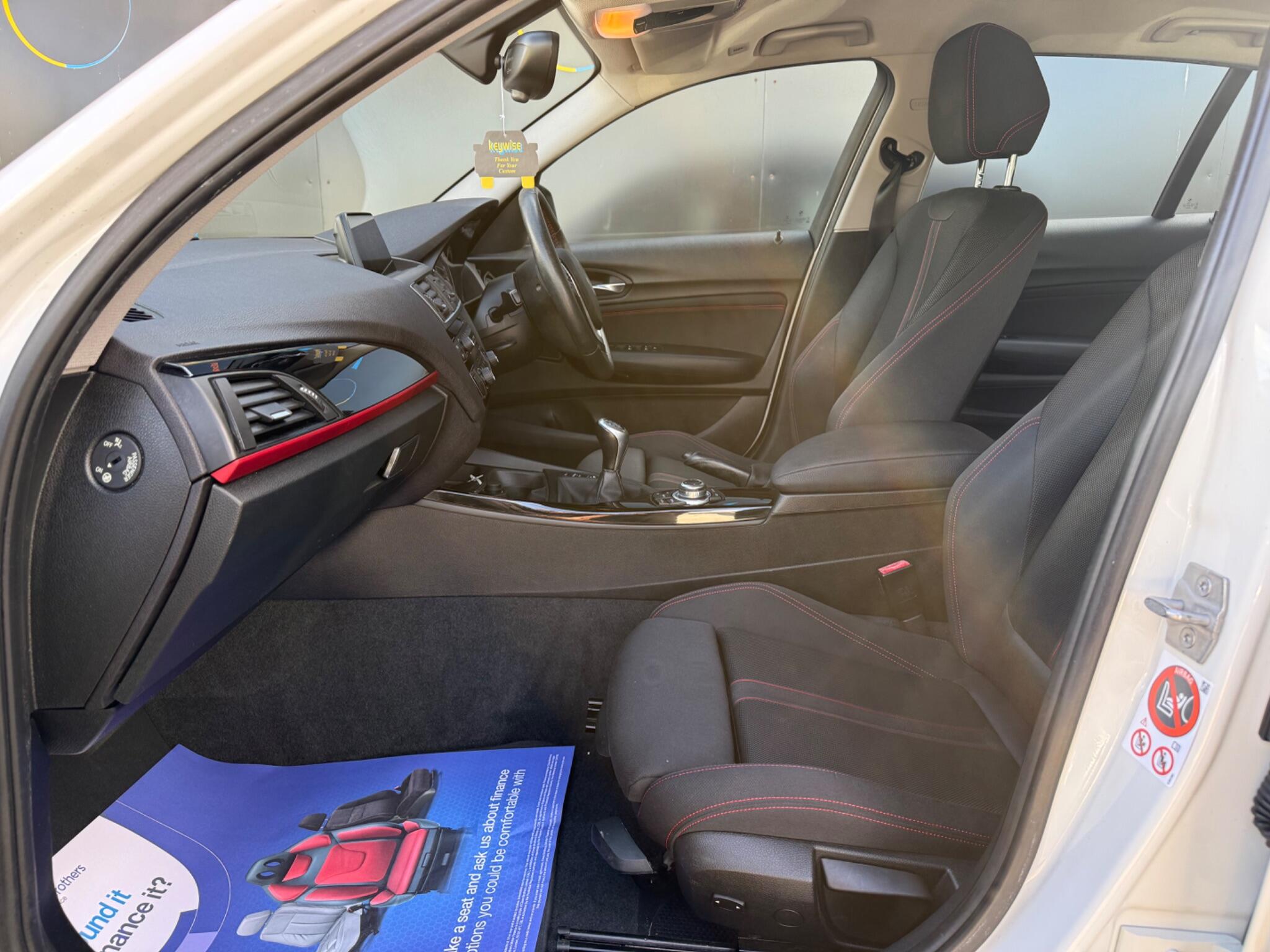 BMW 1 Series view 21