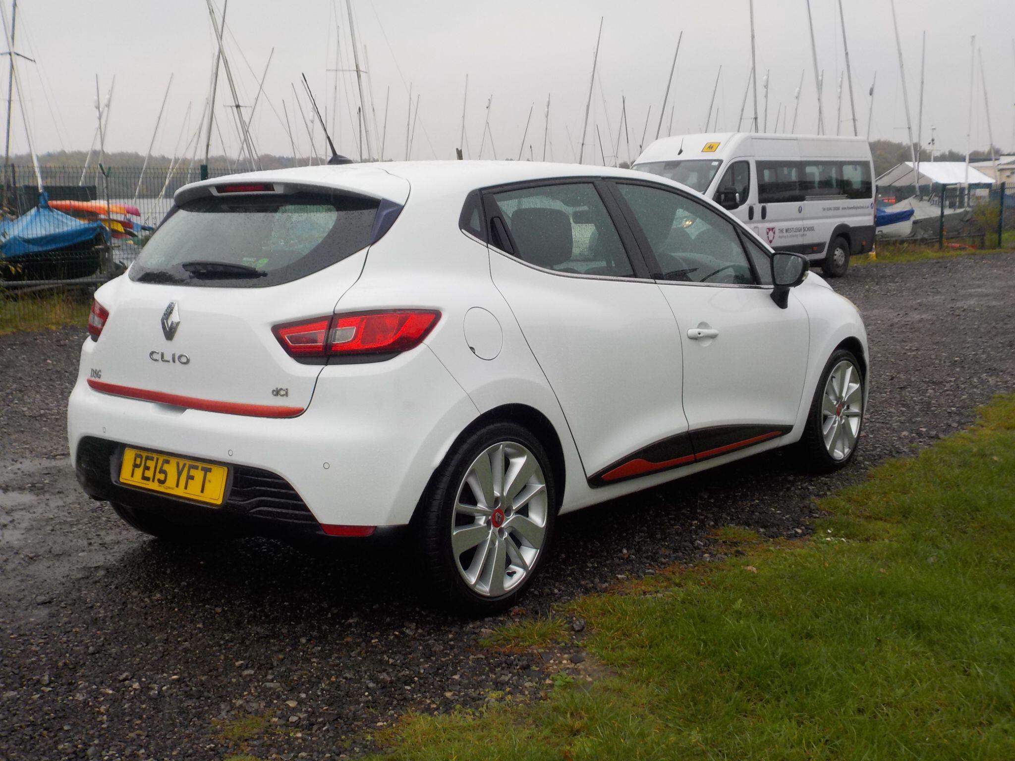 Renault Clio 1.5 dCi Dynamique S MediaNav Euro 5 (s/s) 5dr