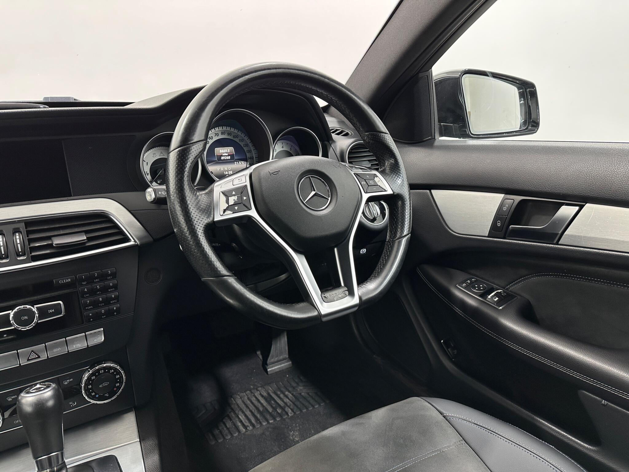 Mercedes-Benz C-Class view 12