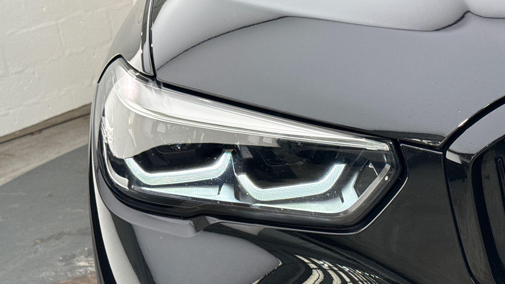 BMW X5 view 23