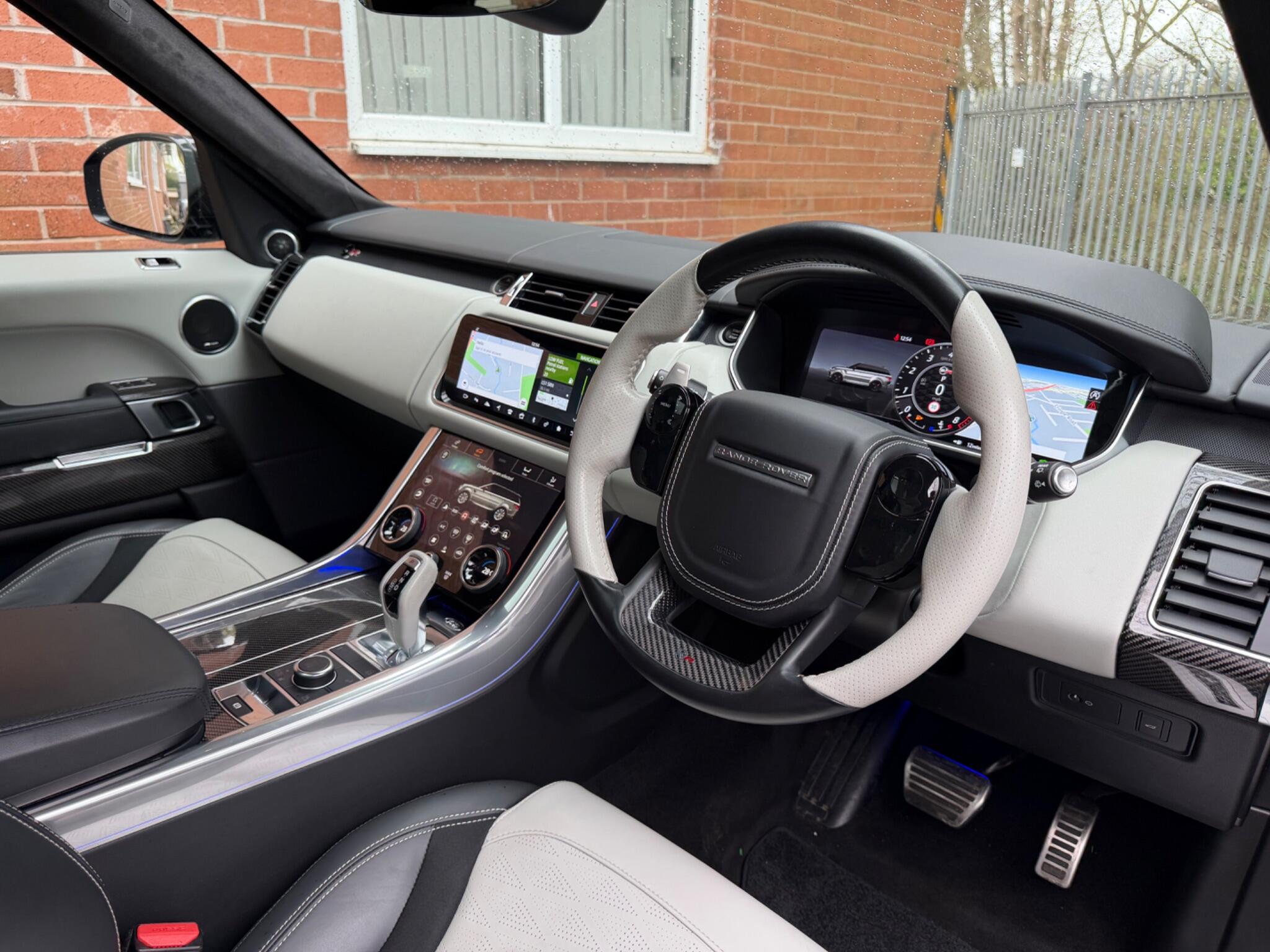 Land Rover Range Rover Sport view 18