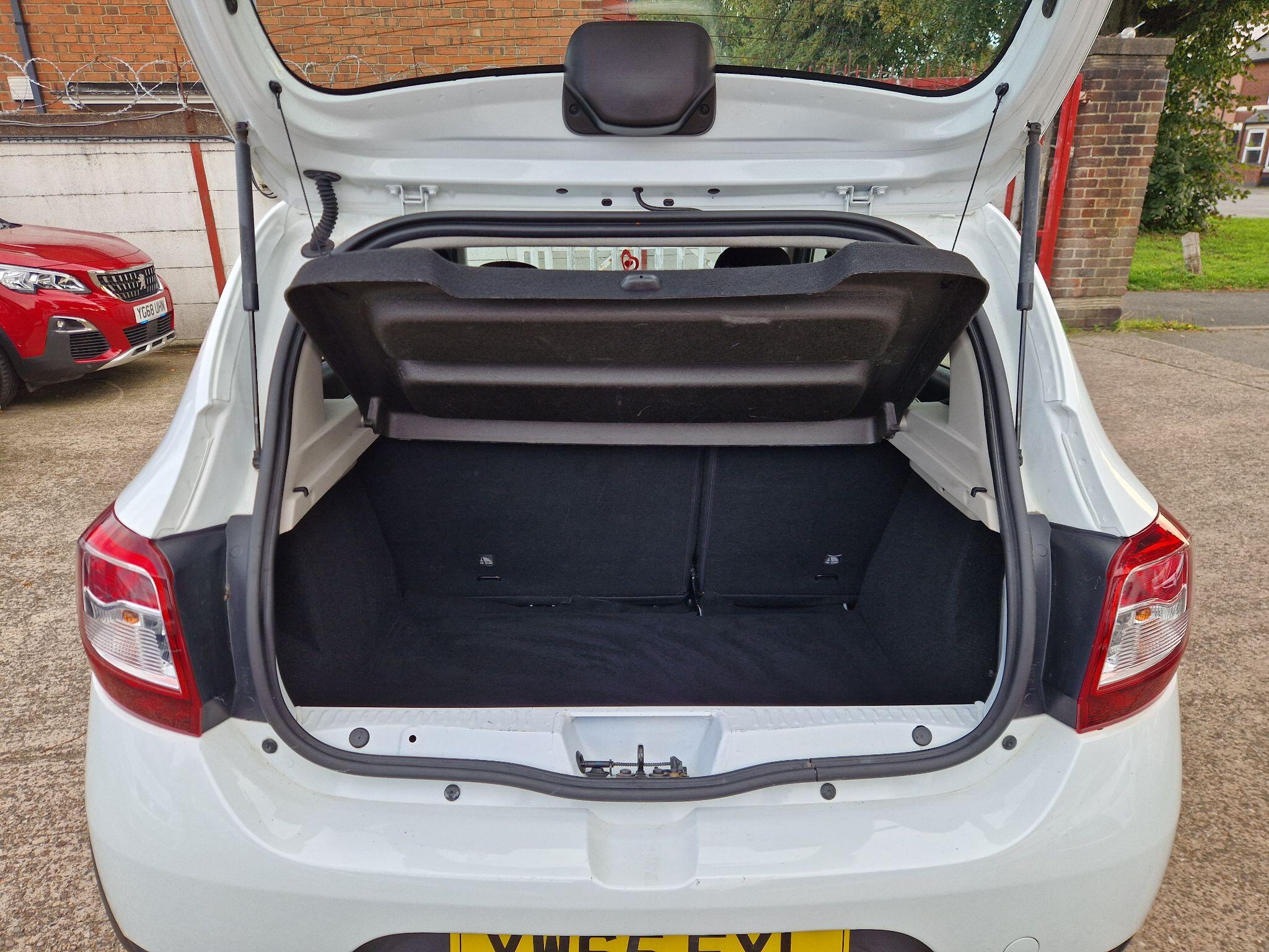 Dacia Sandero view 32