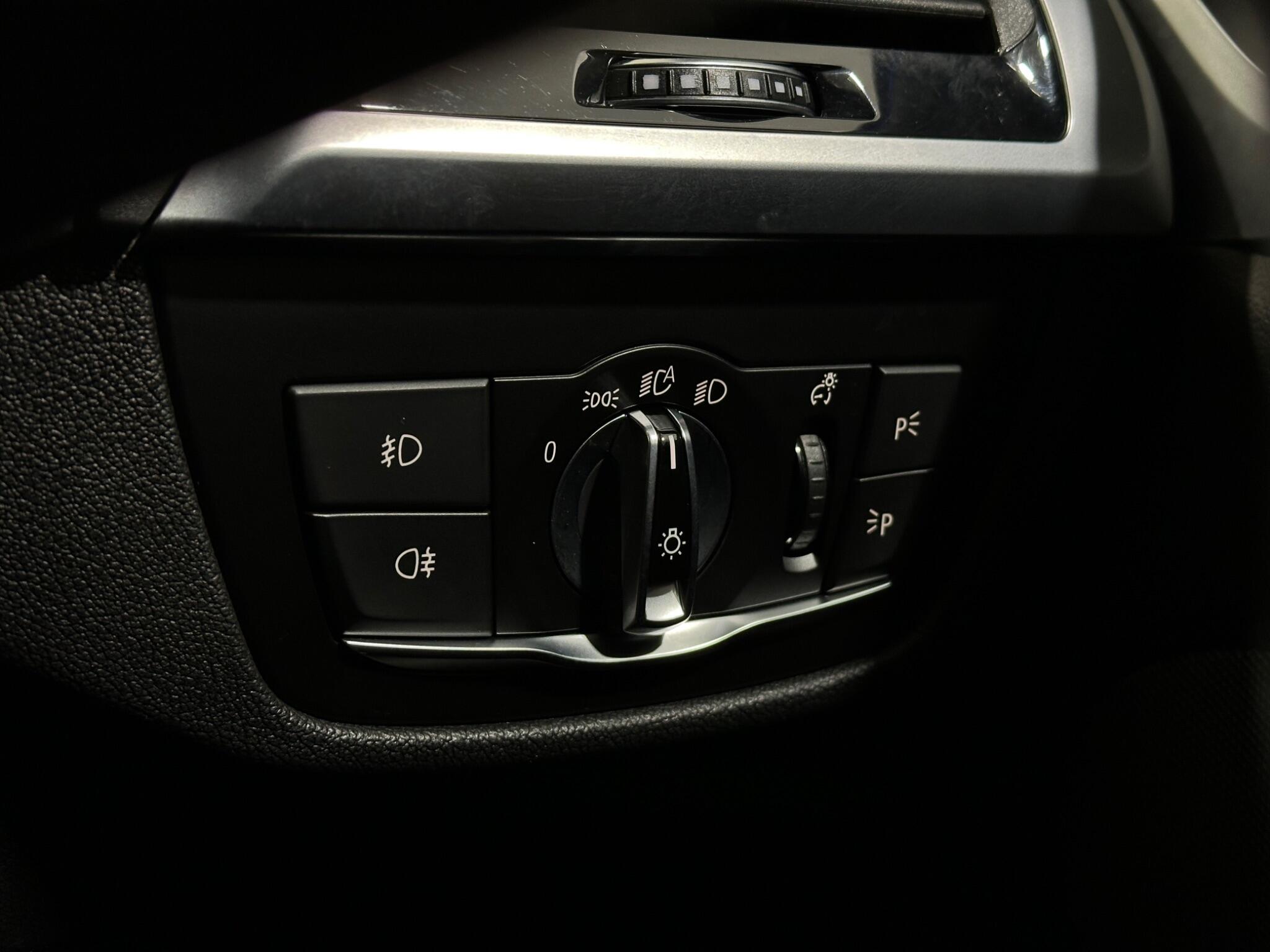 BMW X3 view 18