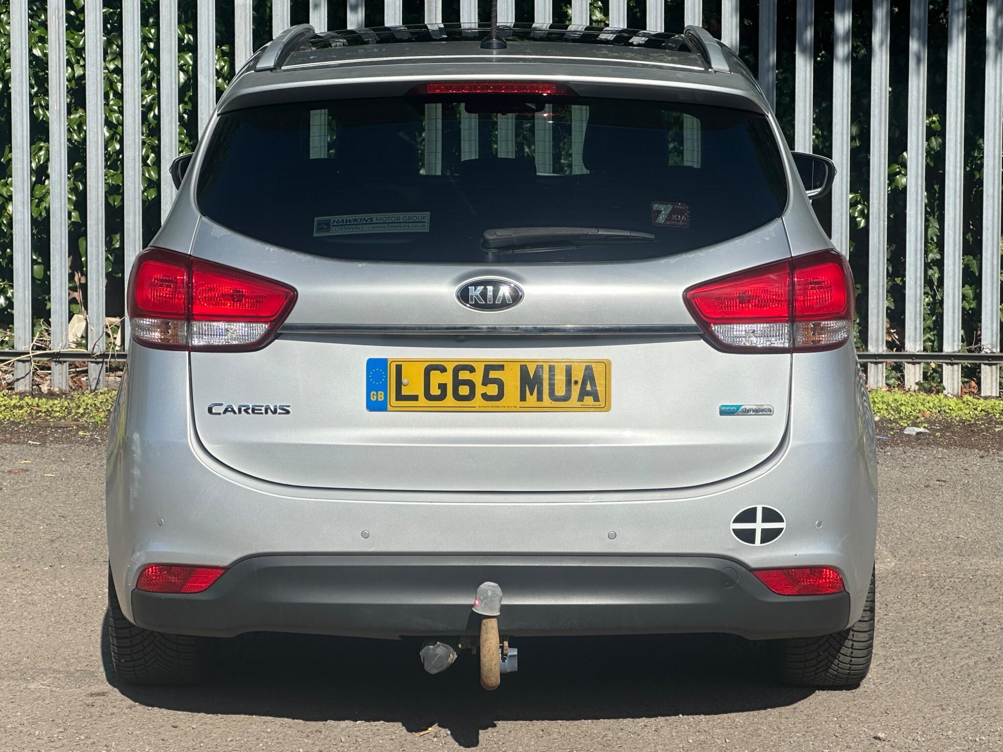 Kia Carens view 5