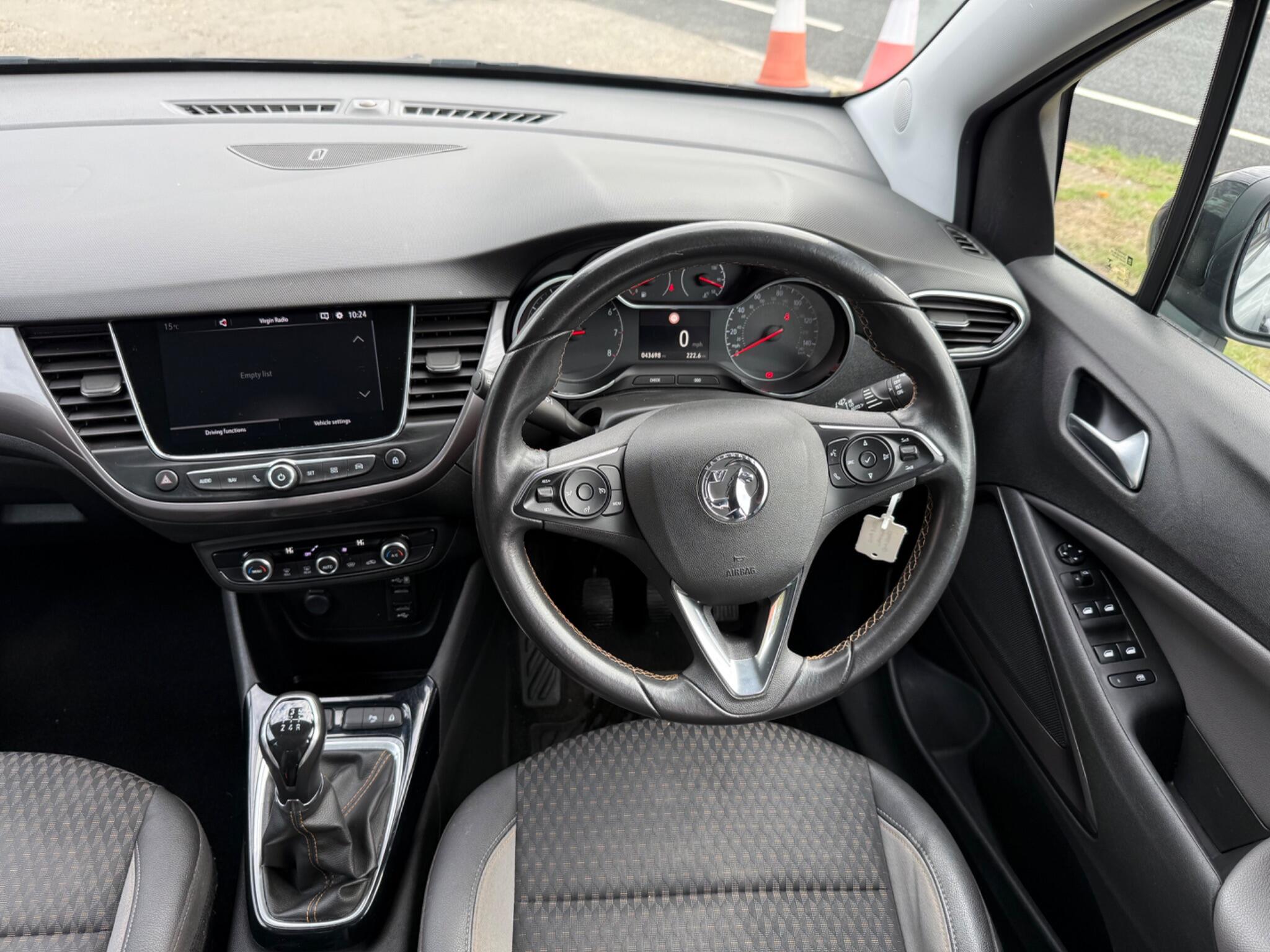 Vauxhall Crossland X view 16