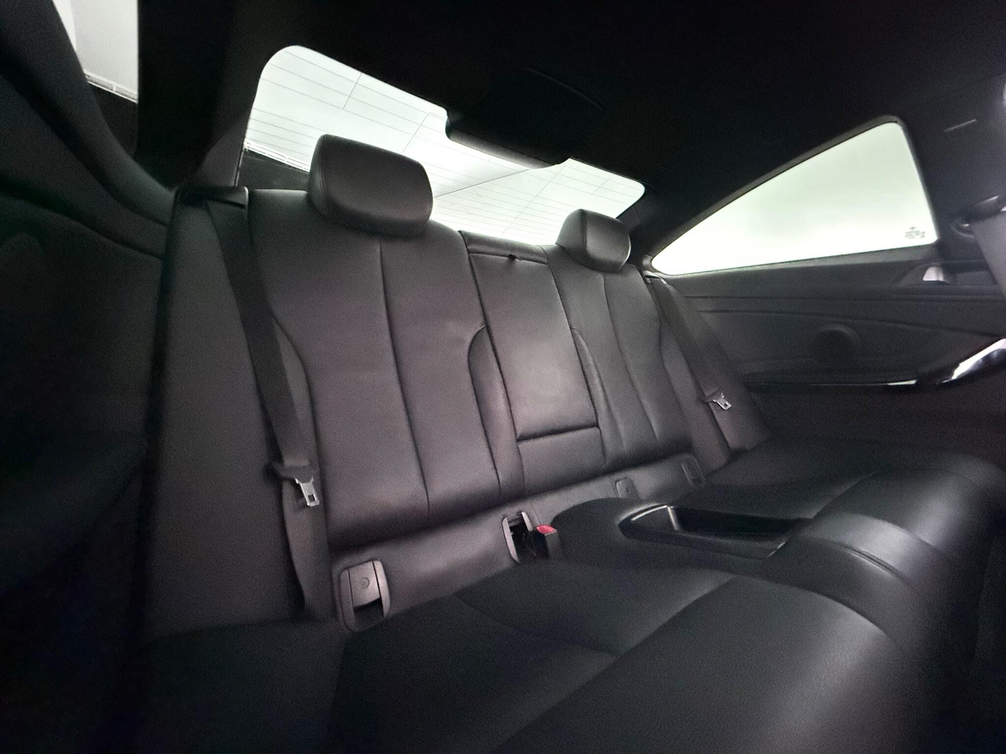 BMW 4 Series view 25