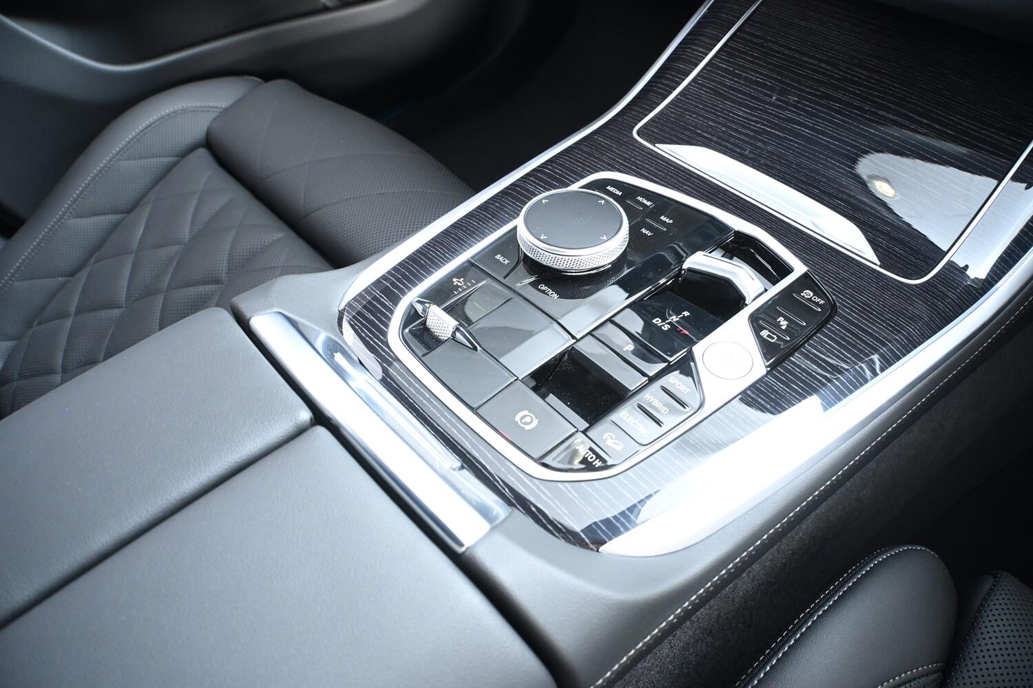 BMW X5 view 10
