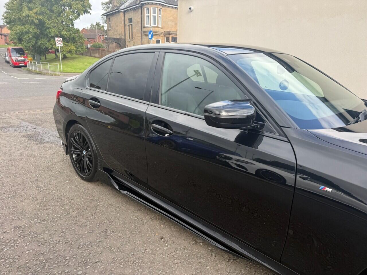 BMW 3 Series view 13