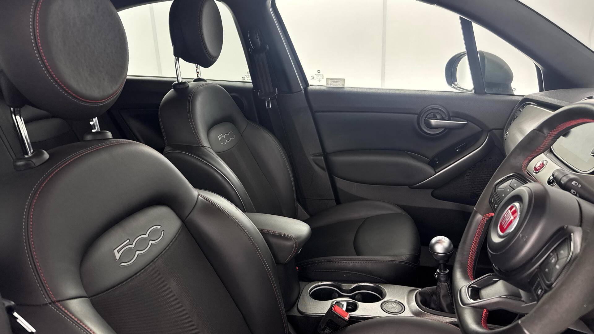 Fiat 500X view 16