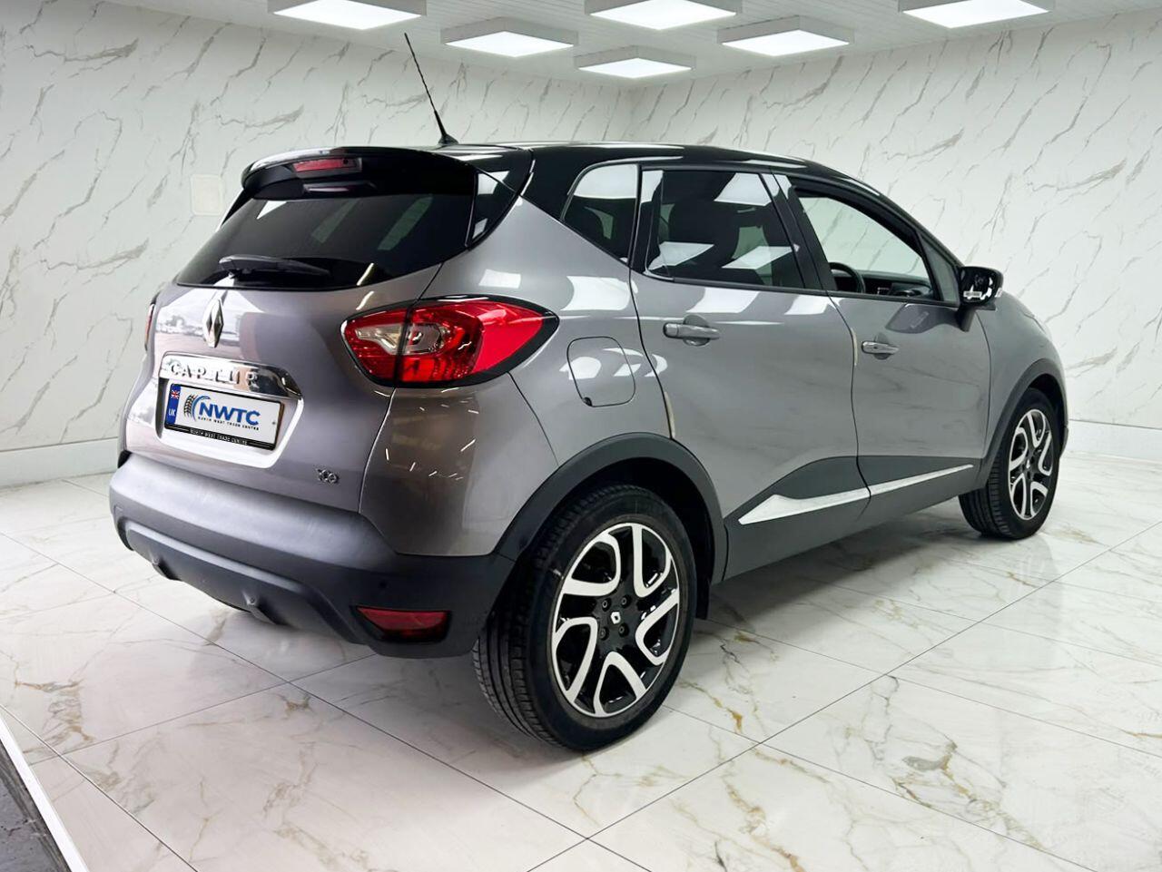 Renault Captur view 12