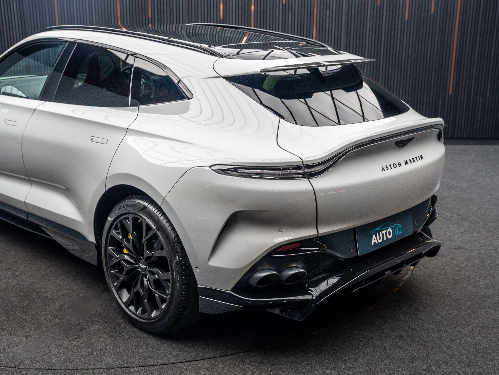 Aston Martin DBX view 17