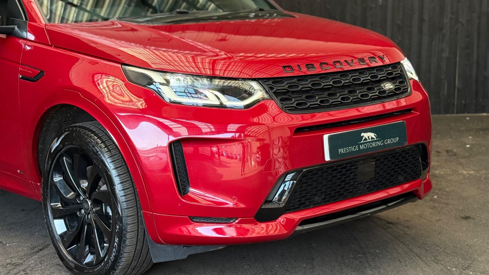 Land Rover Discovery Sport view 4