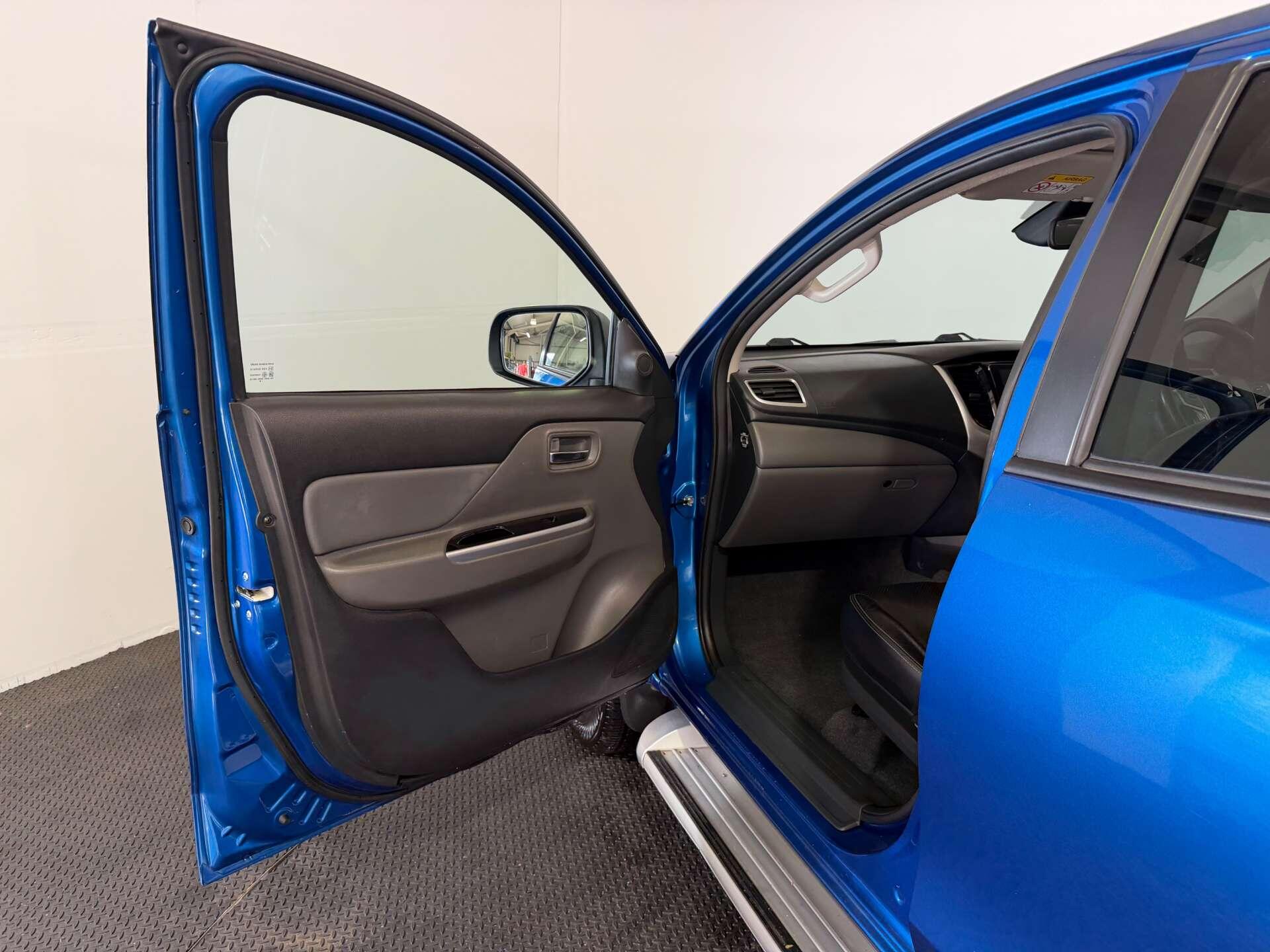 Mitsubishi L200 view 54
