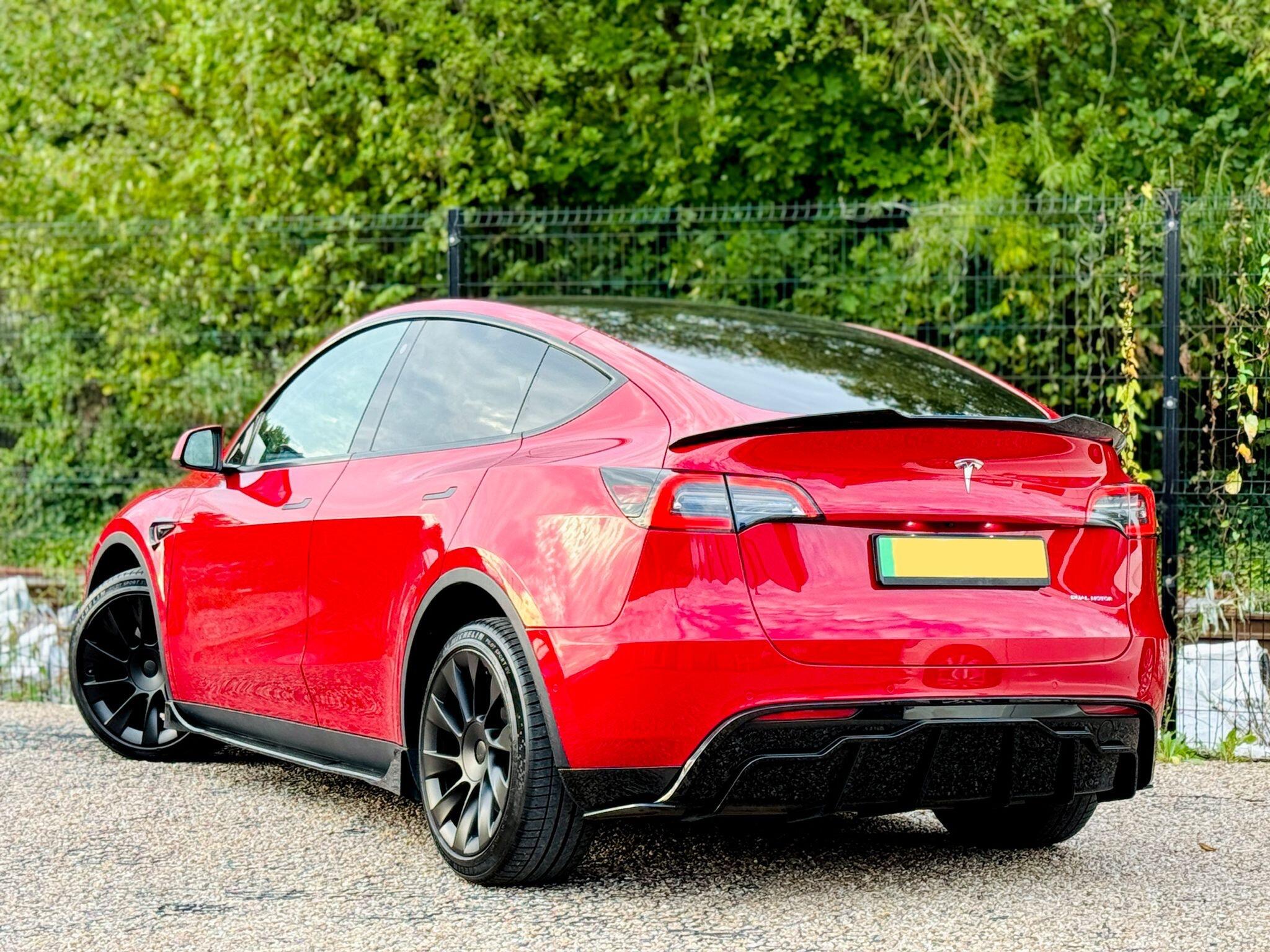Tesla Model Y view 34