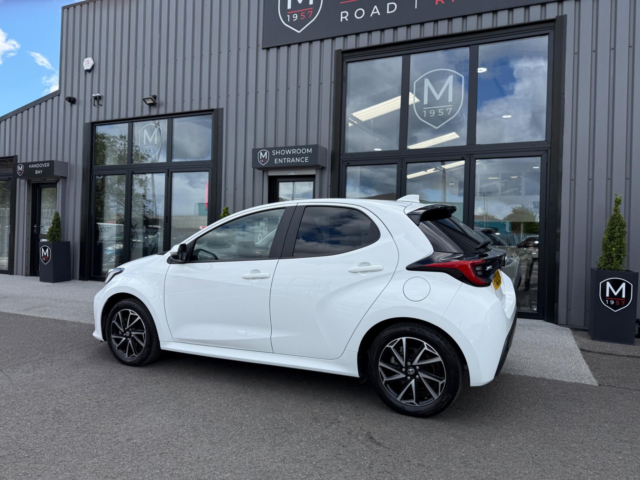Toyota Yaris view 6