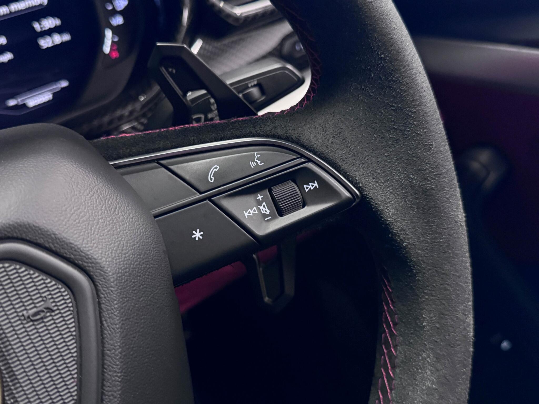 Lamborghini Urus view 21