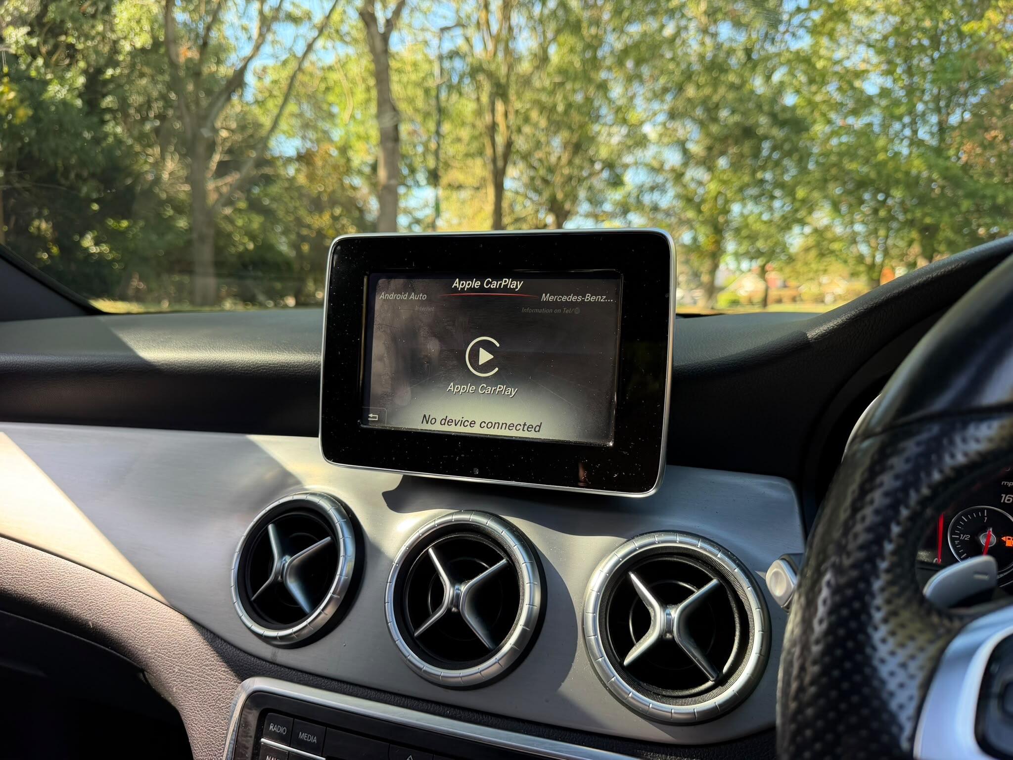 Mercedes-Benz Cla view 26