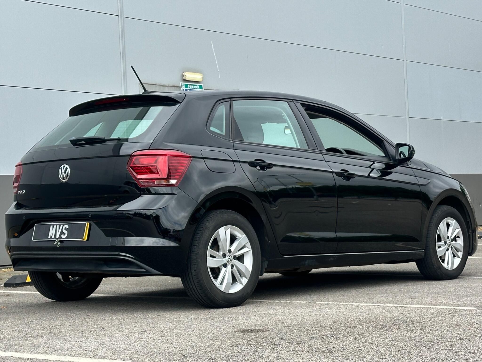 Volkswagen Polo view 9