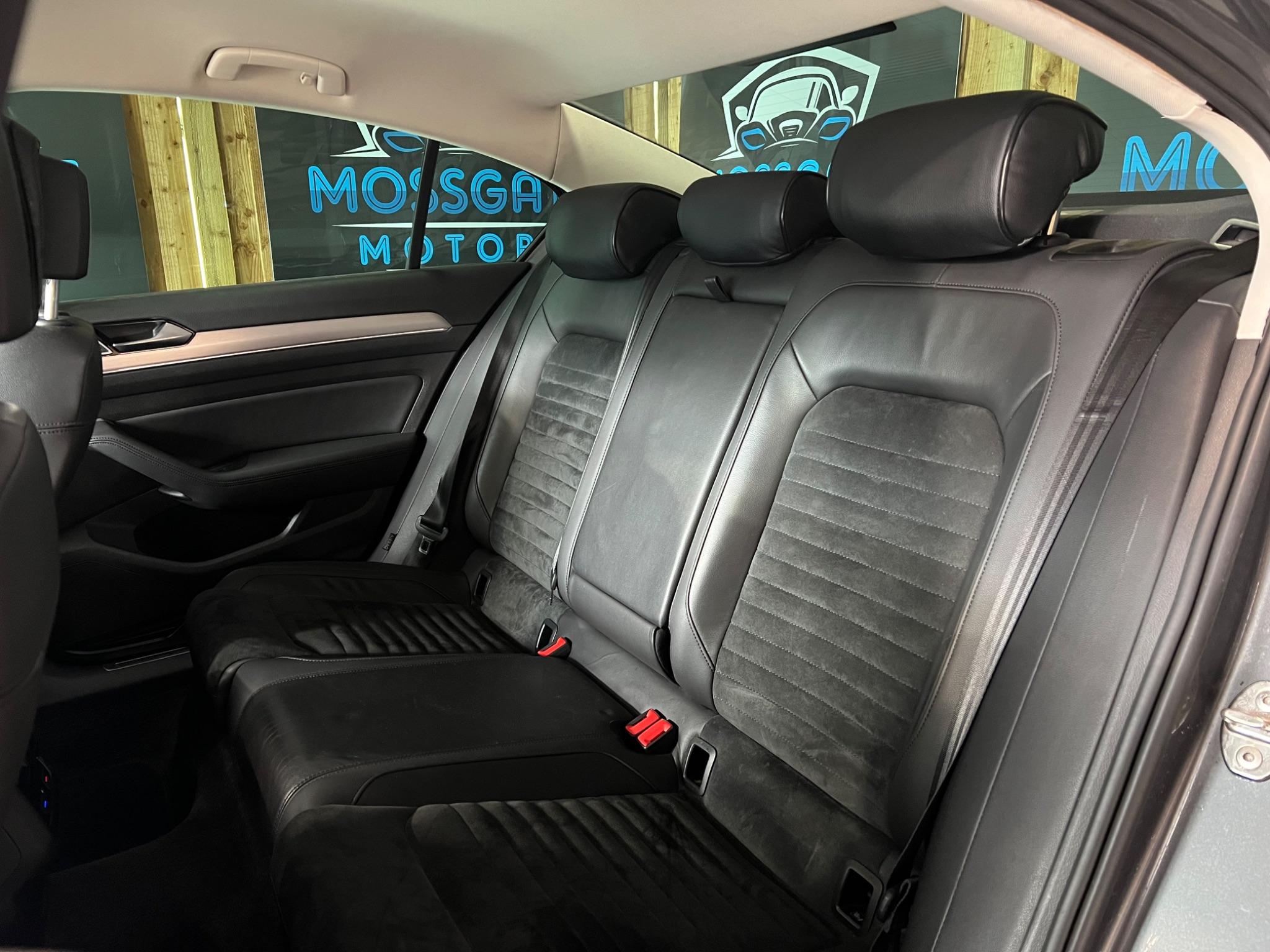Volkswagen Passat view 40