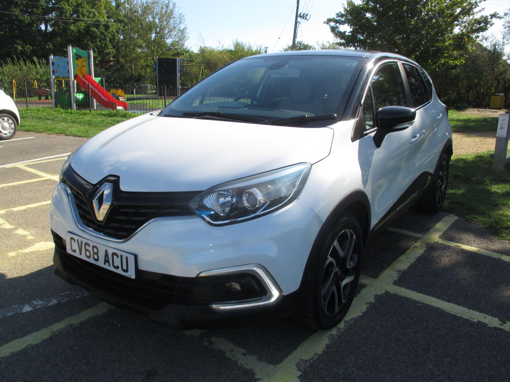 Renault Captur view 18