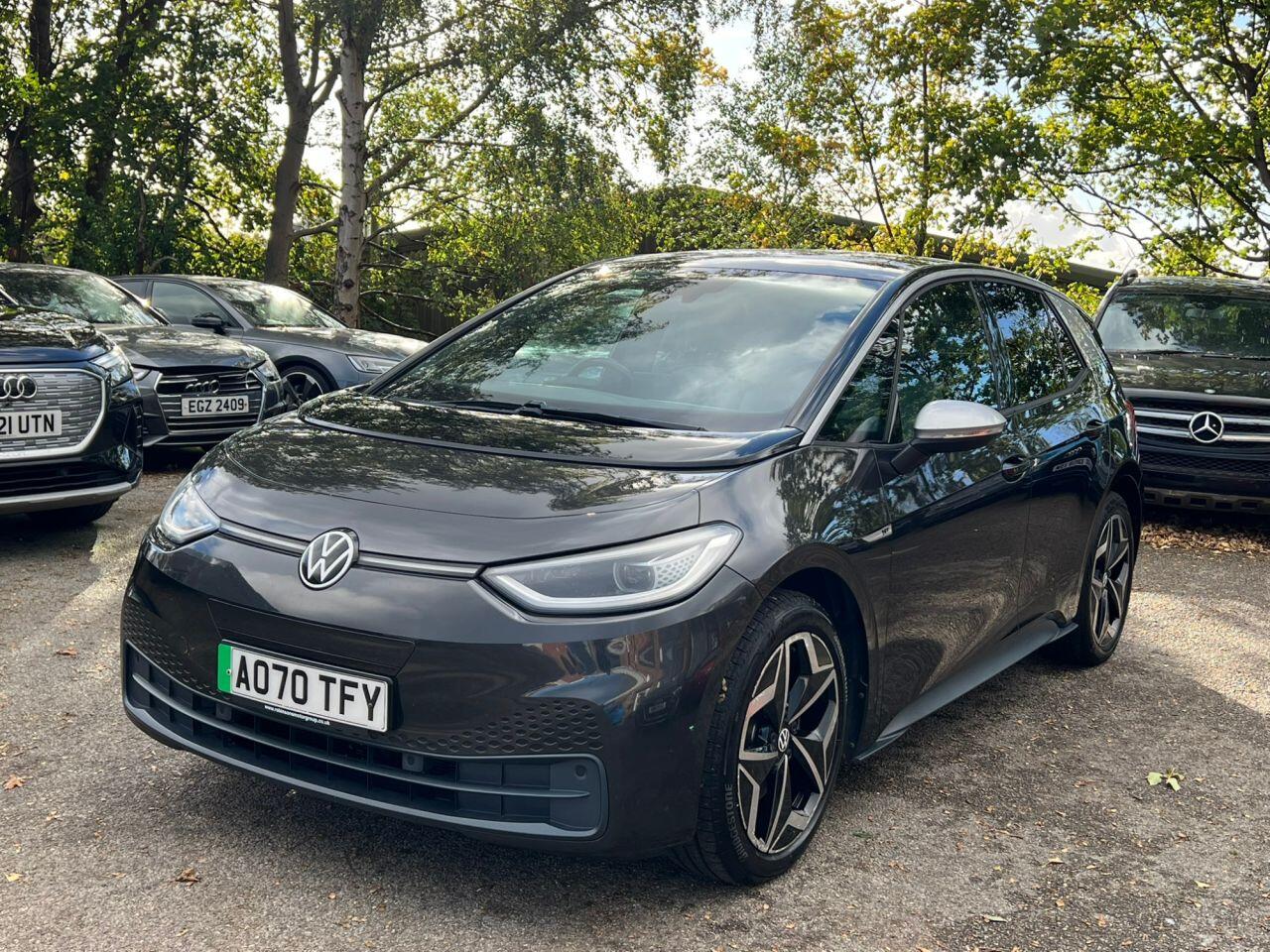Volkswagen ID.3 view 10
