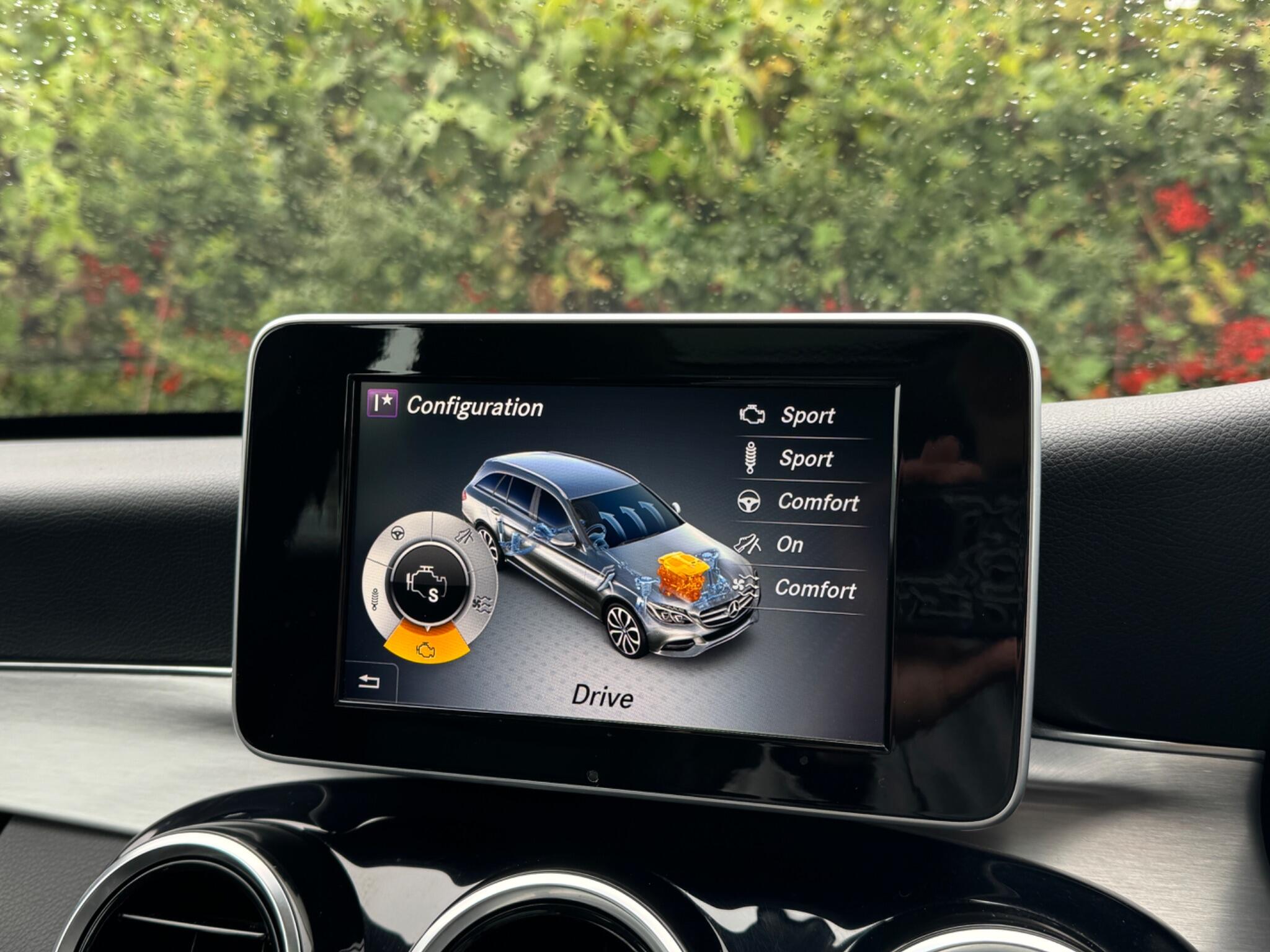 Mercedes-Benz C-Class view 41