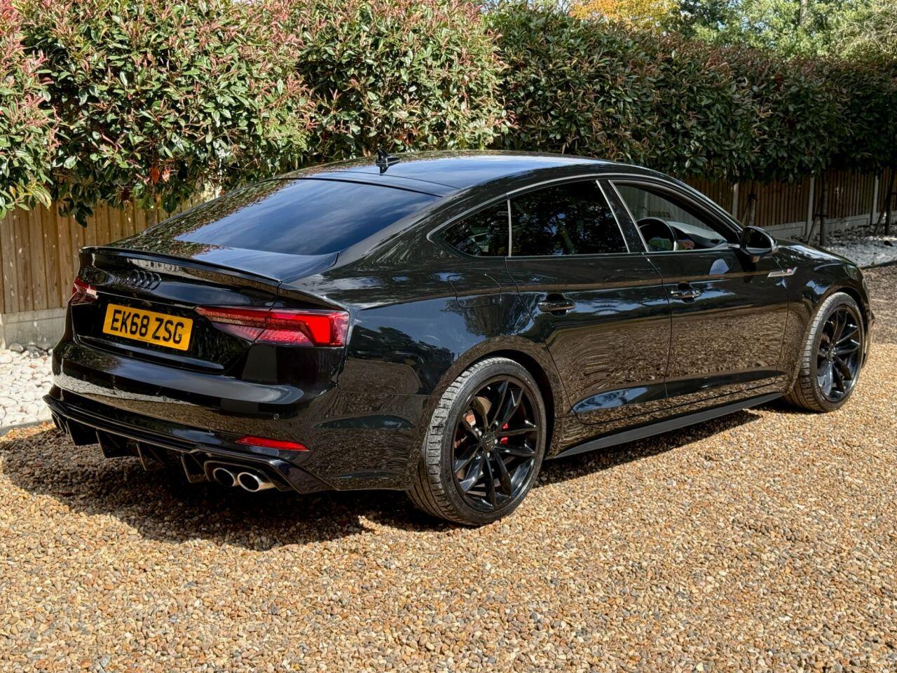Audi Audi S5 view 7
