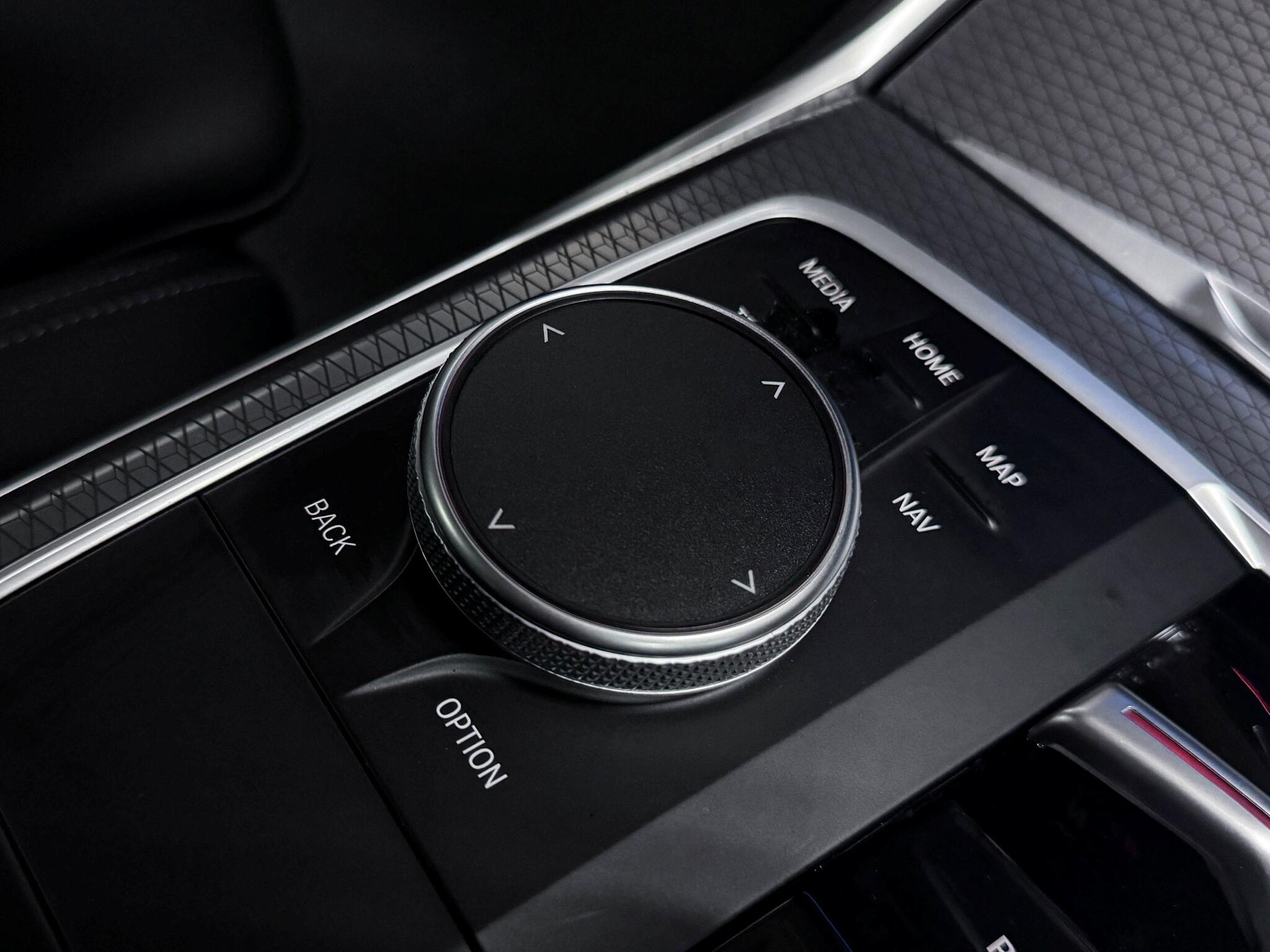 BMW 3 Series view 33