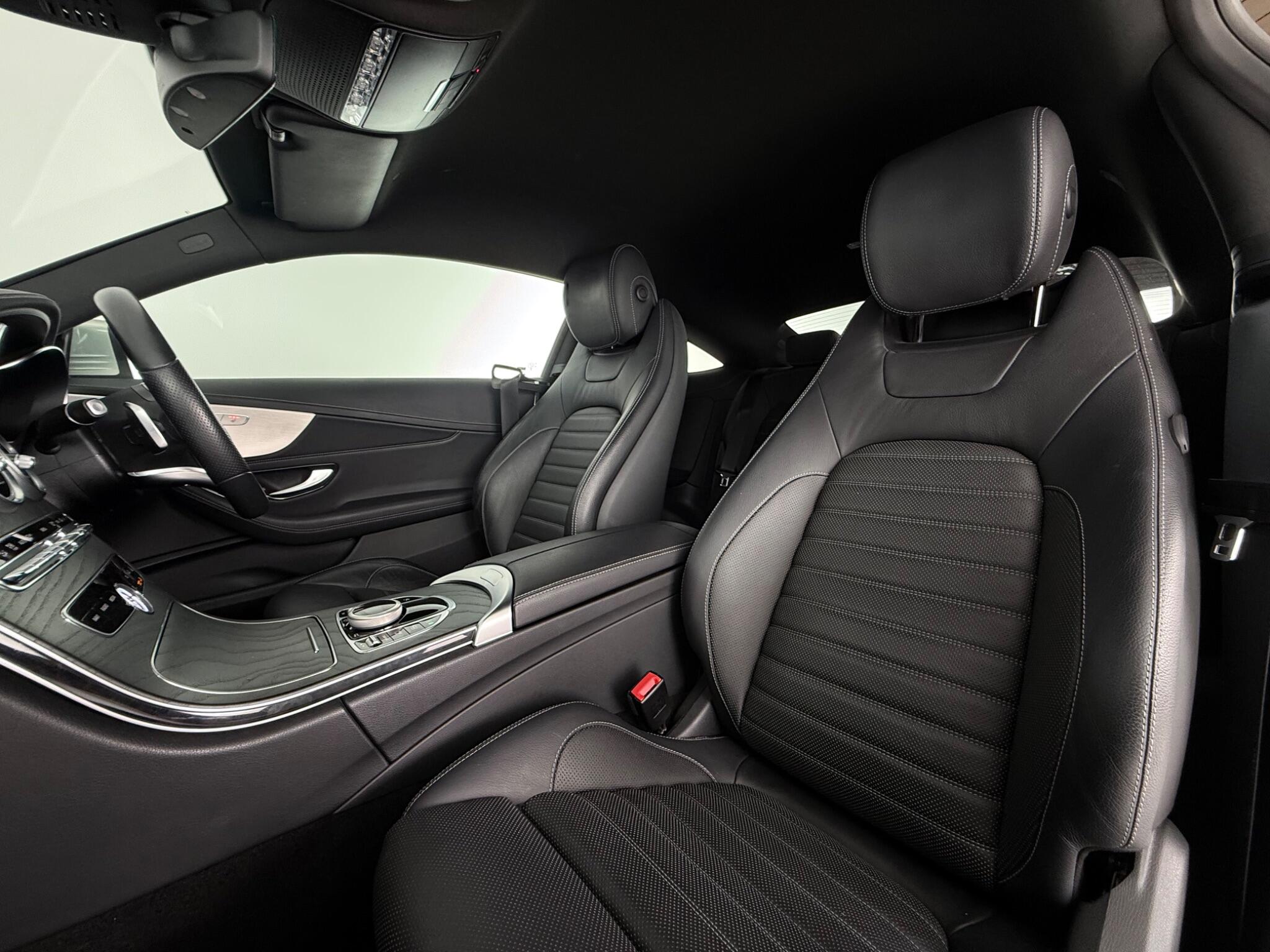 Mercedes-Benz C-Class view 30