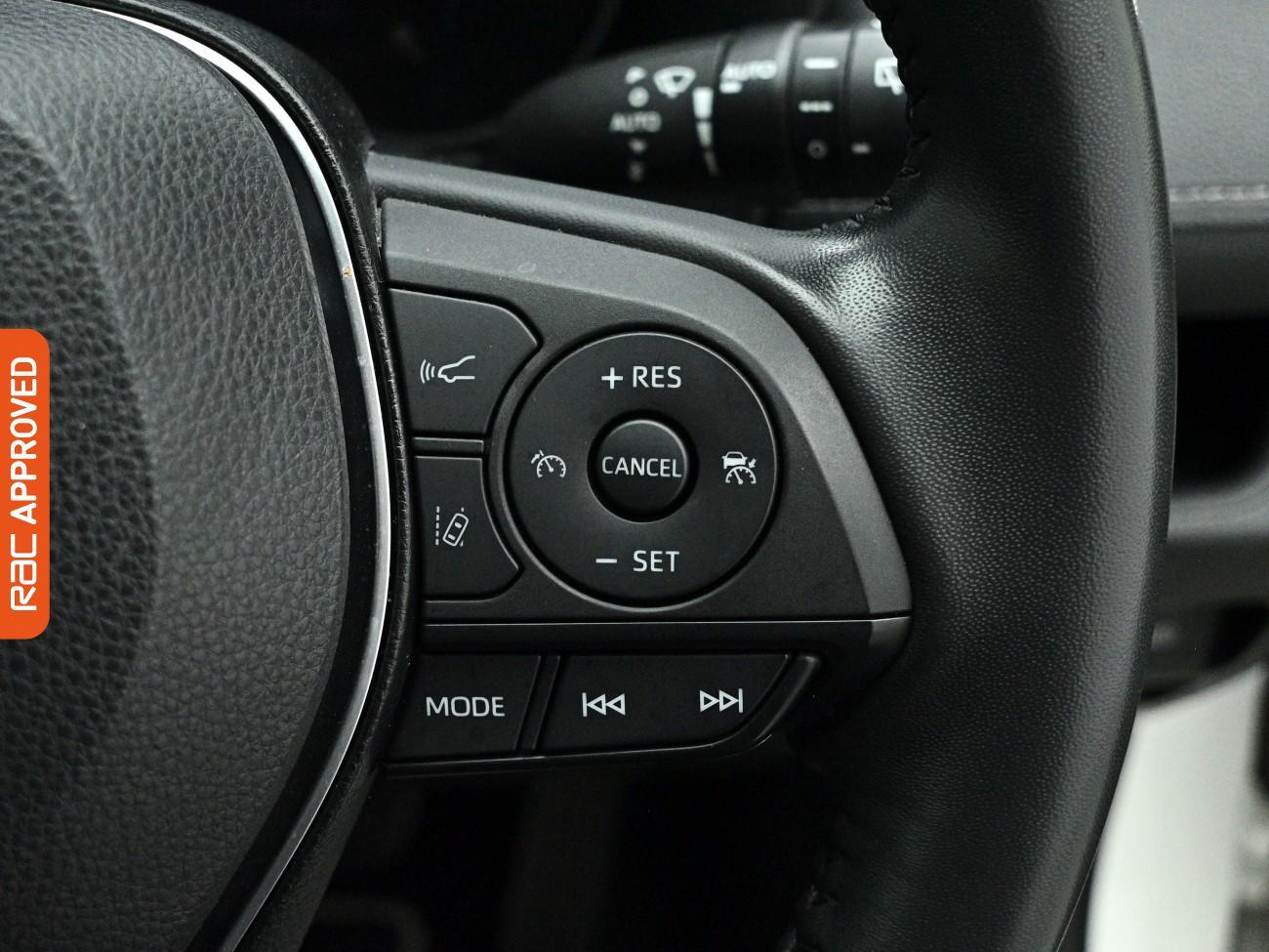 Toyota RAV4 view 19