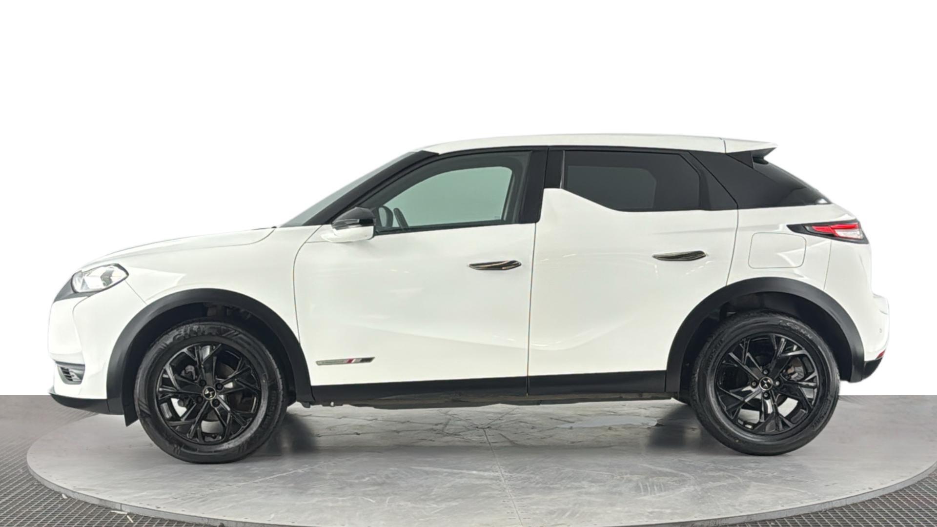 DS Automobiles DS 3 Crossback view 7