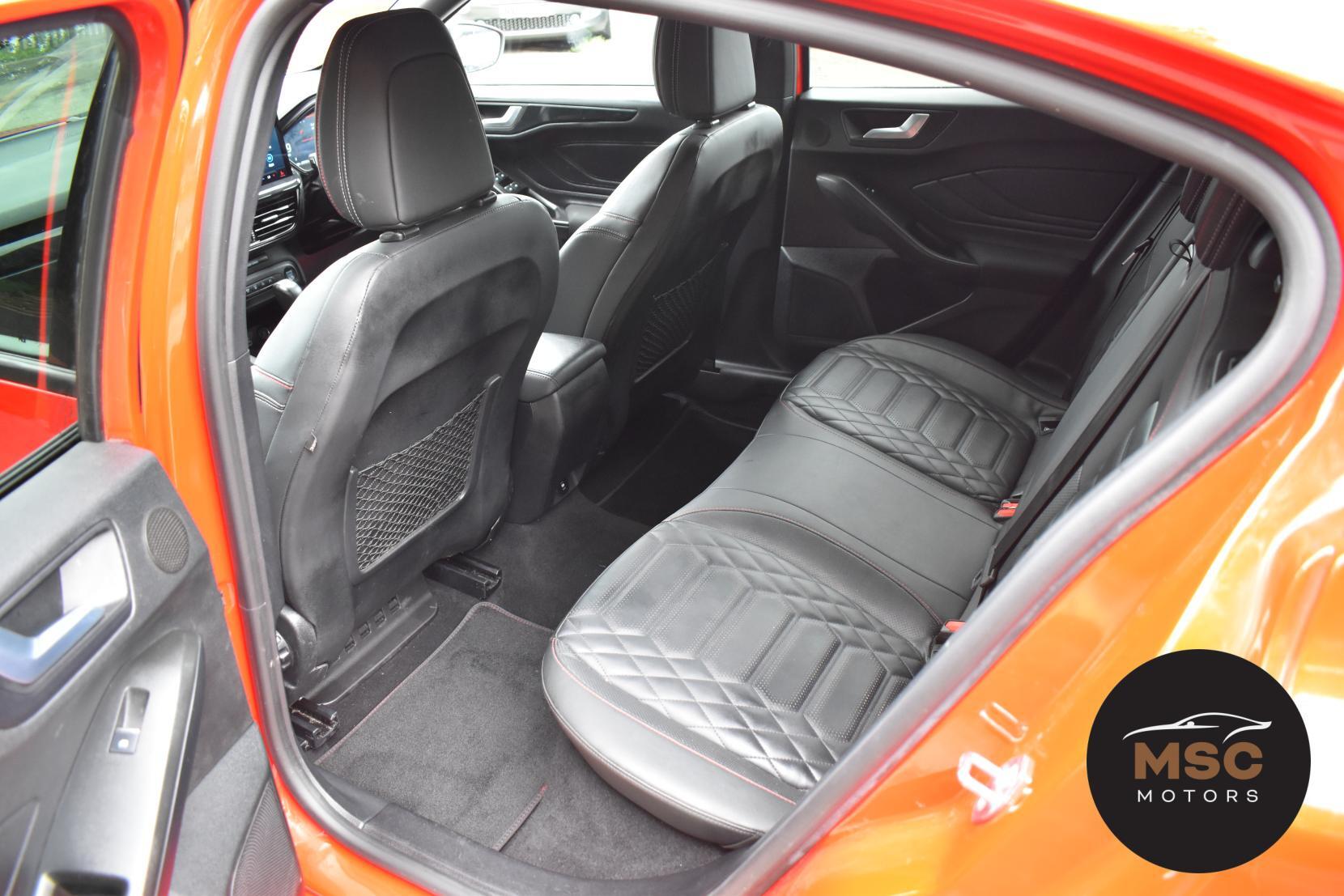 Ford Focus view 39