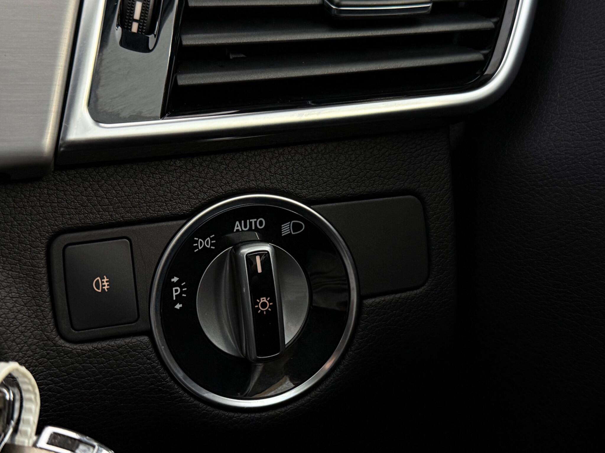 Mercedes-Benz GLE view 21