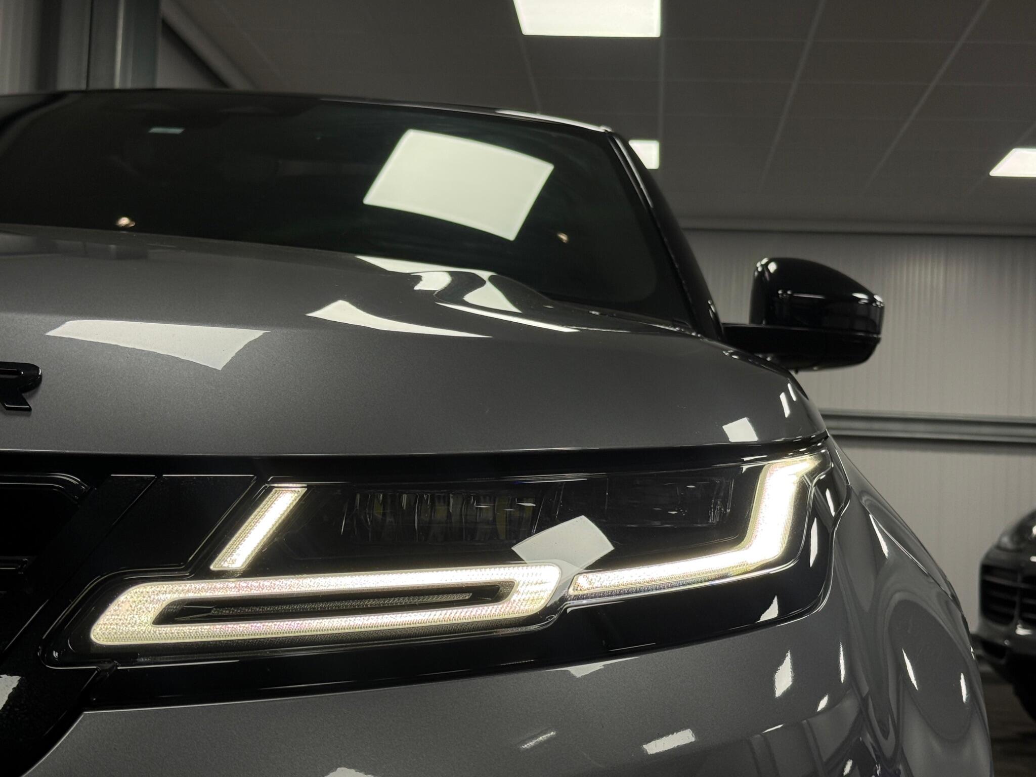 Land Rover Range Rover Evoque view 32
