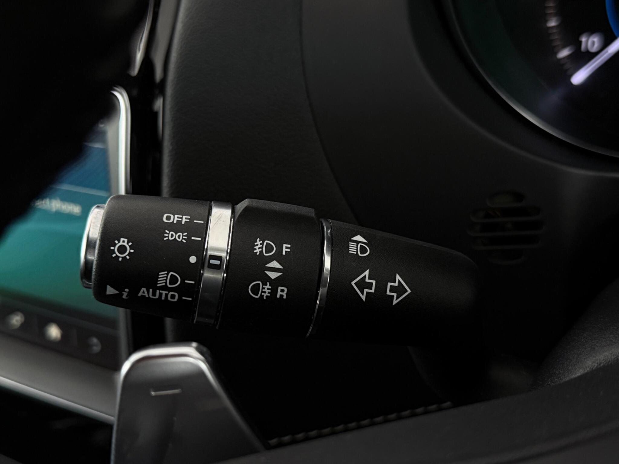 Jaguar F-Pace view 18