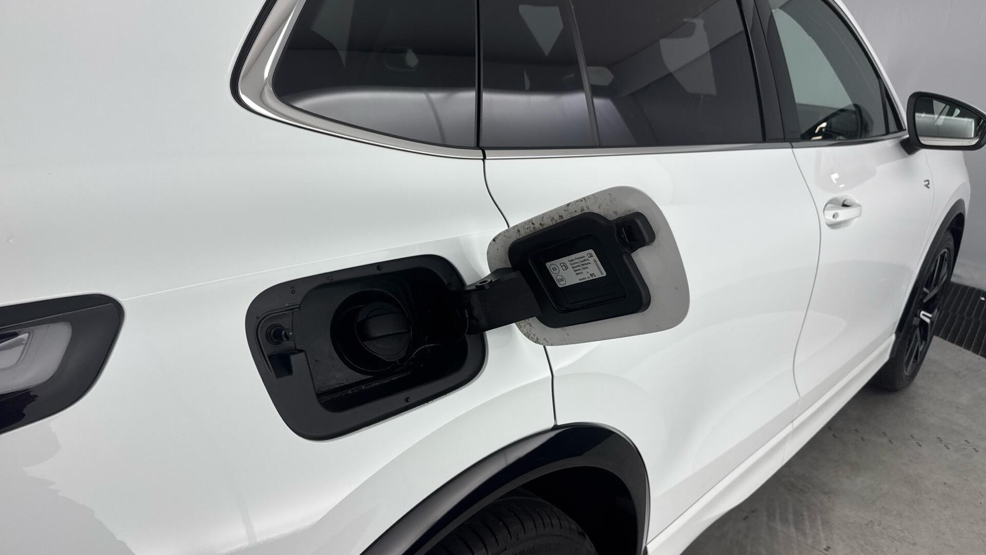 Volkswagen Tiguan view 18