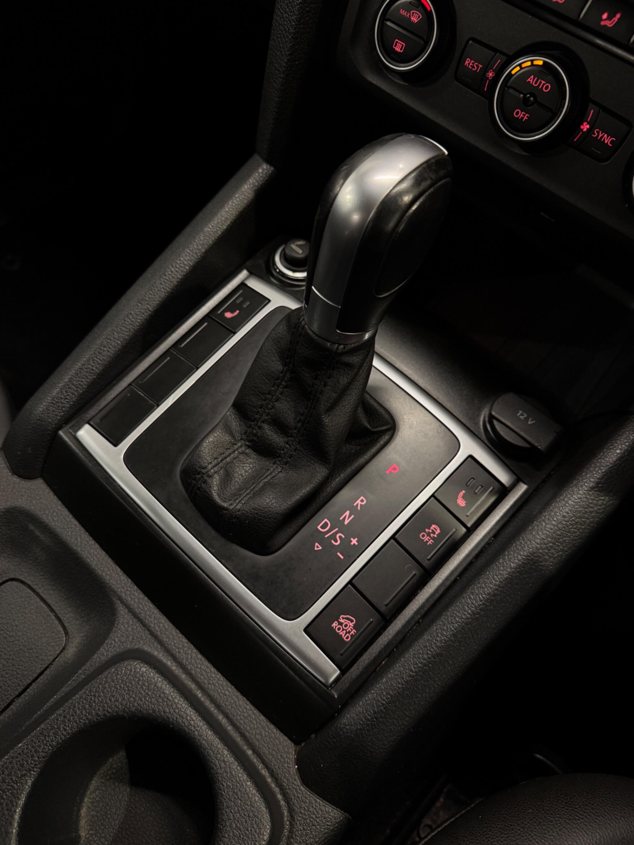Volkswagen Amarok view 17