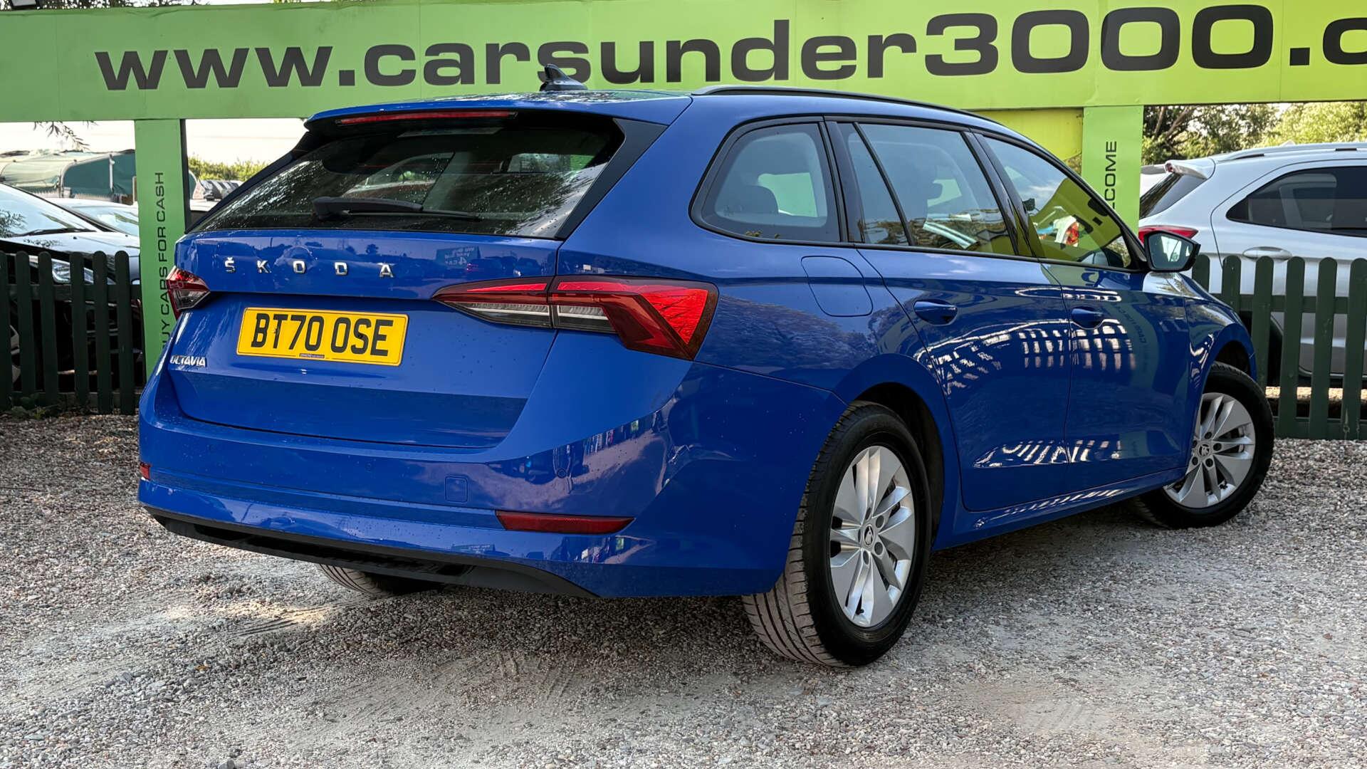 Skoda Octavia view 4