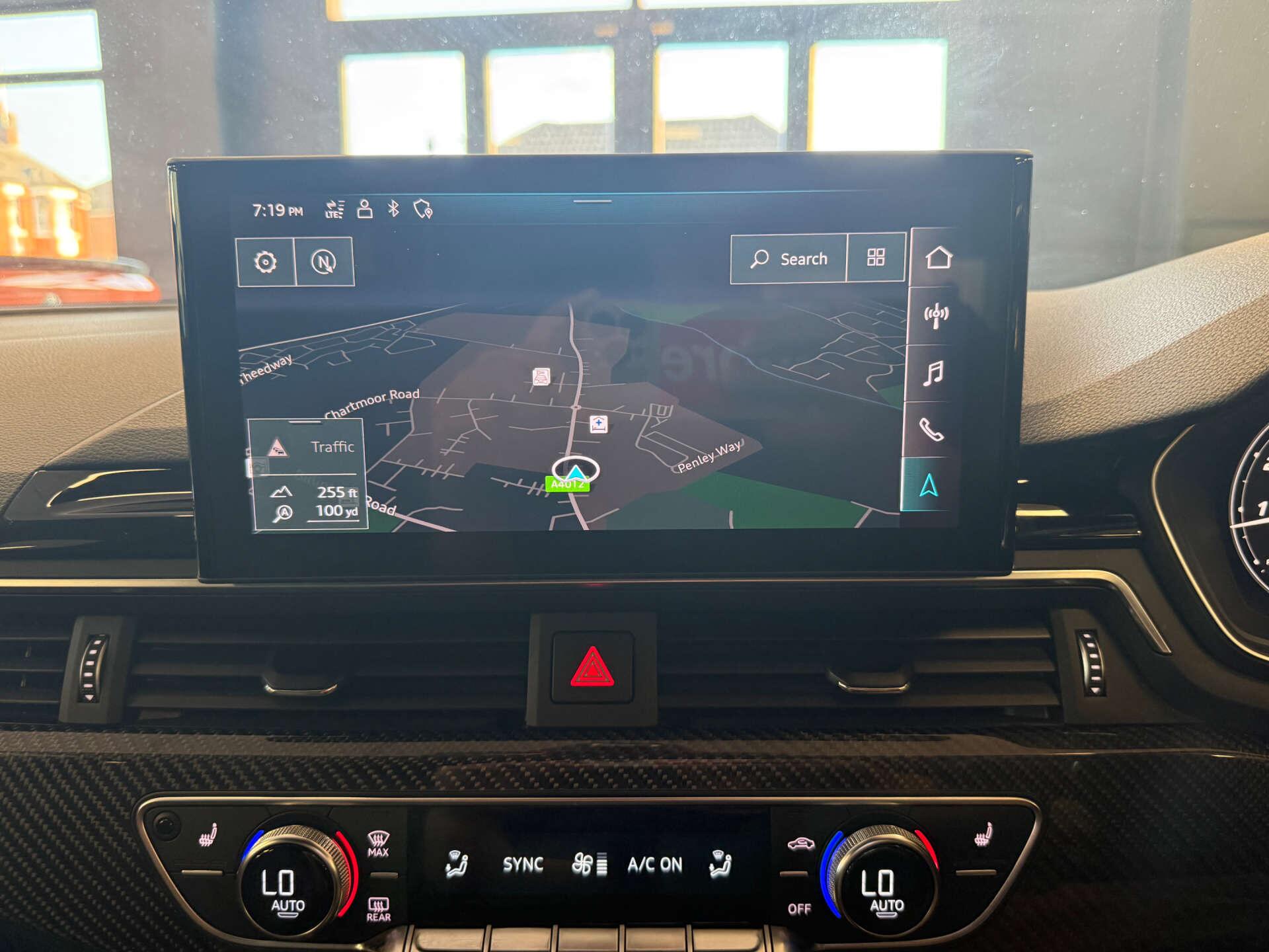 Audi RS4 view 23