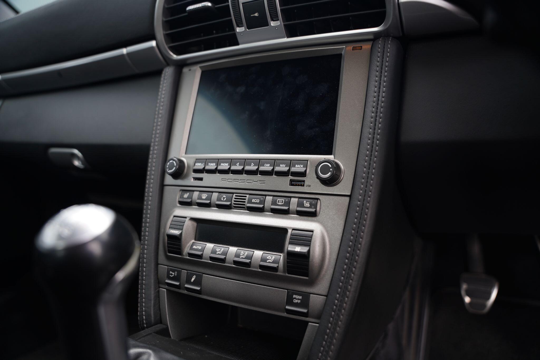 Porsche 911 view 88