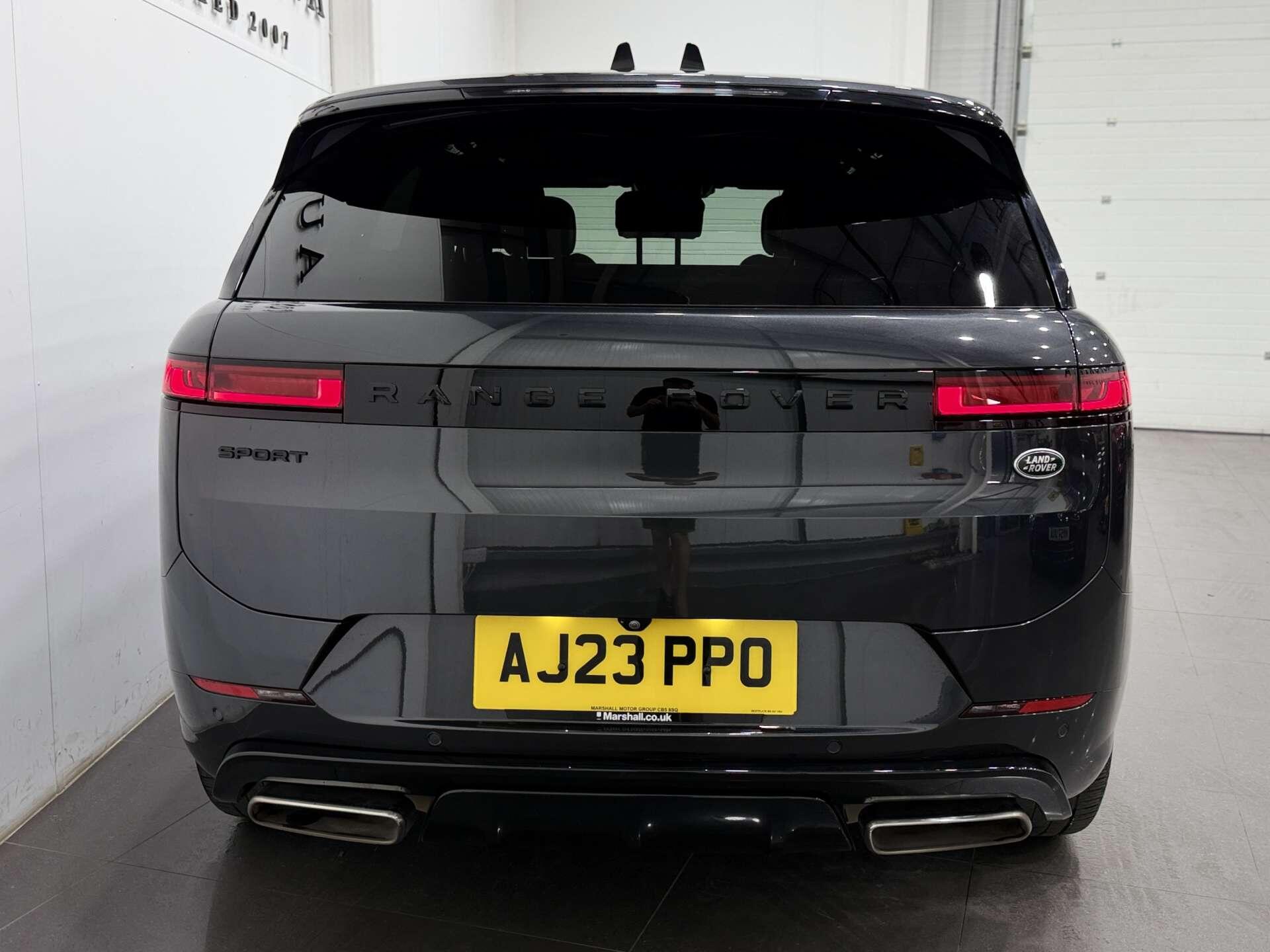 Land Rover Range Rover Sport view 7