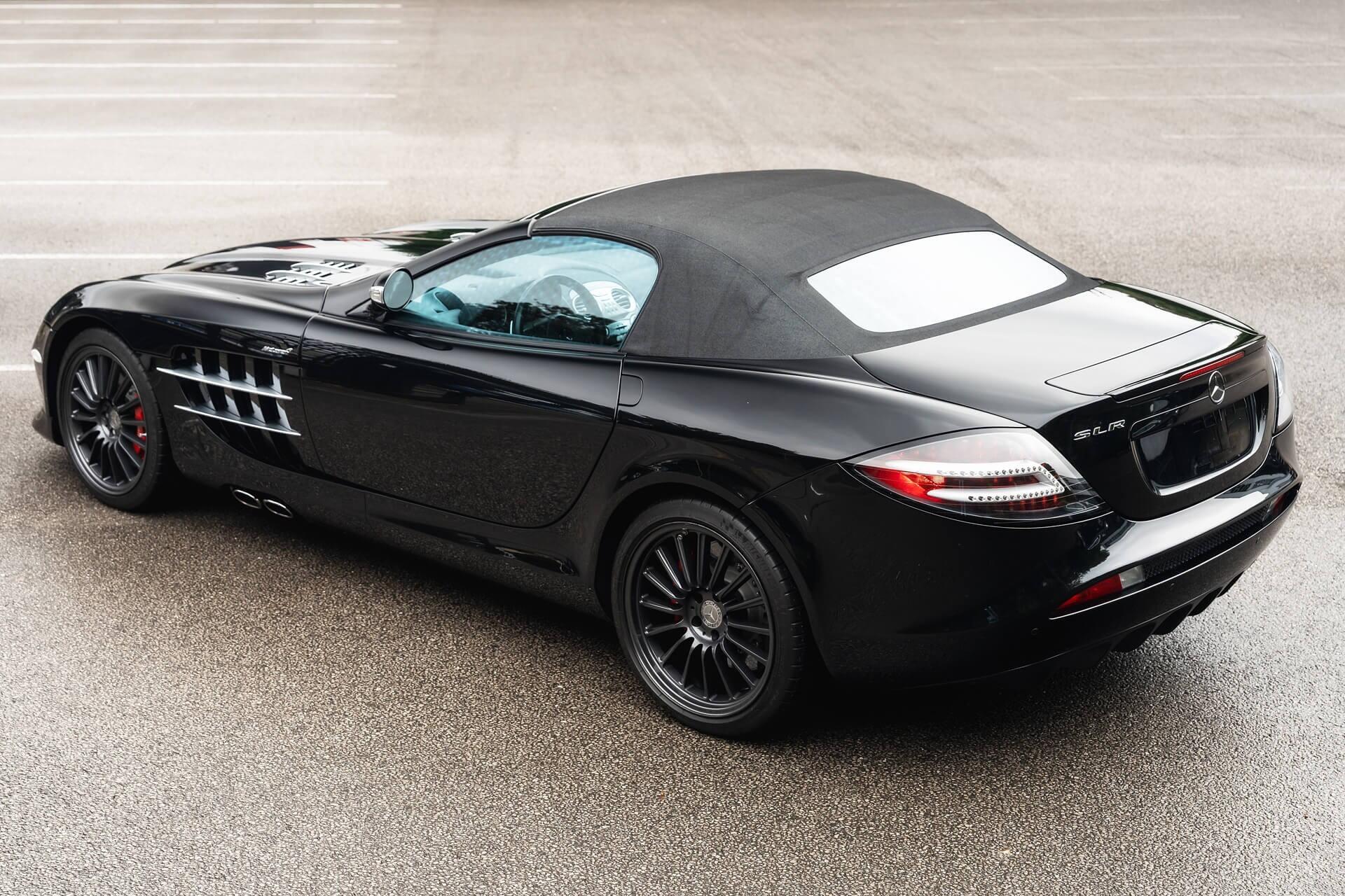 Mercedes-Benz SLR view 19