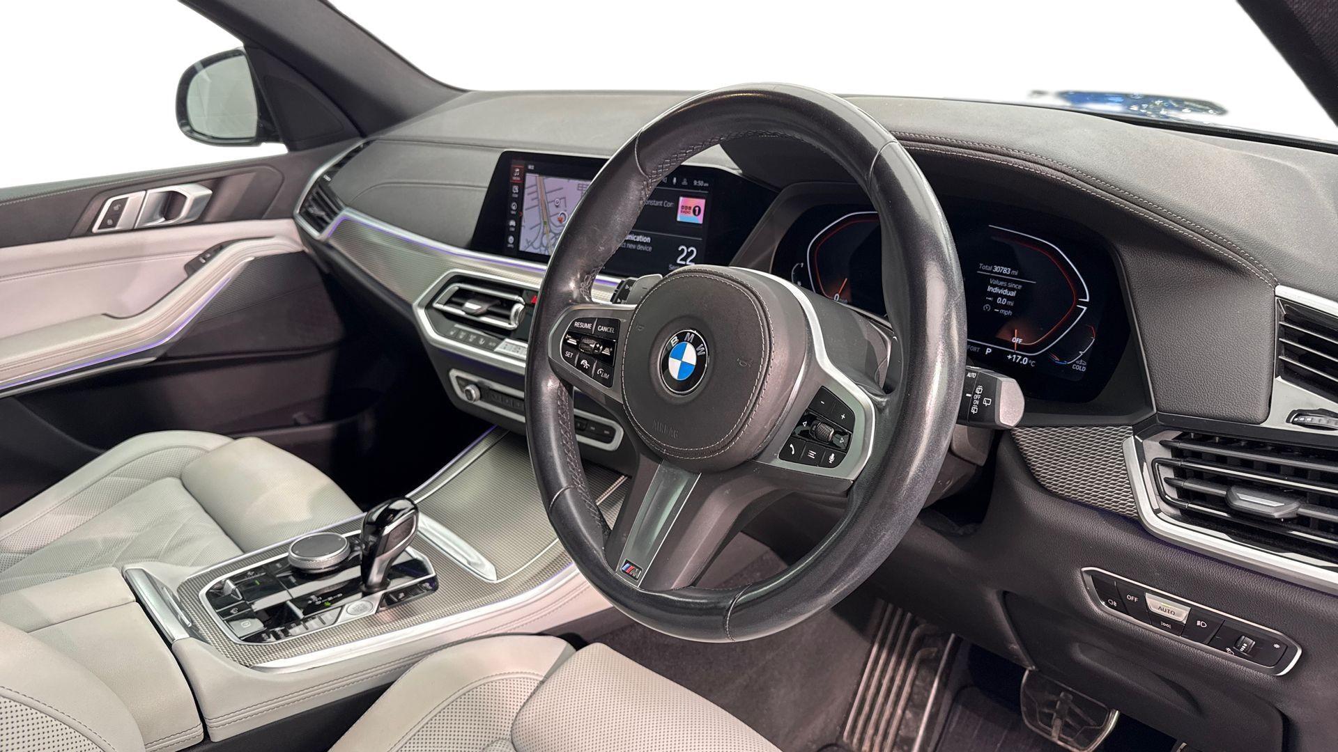 BMW X5 view 6