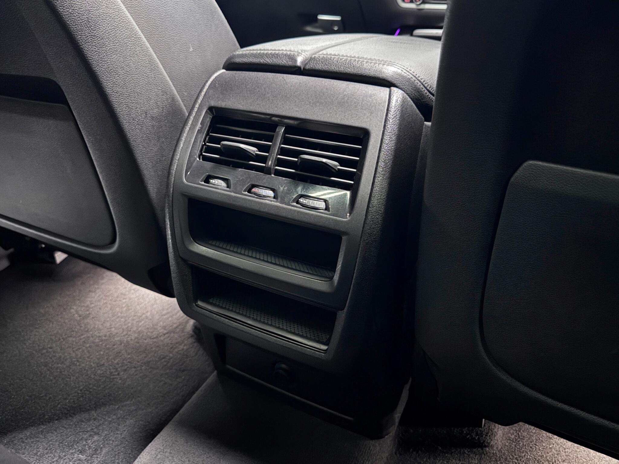 BMW X5 view 14