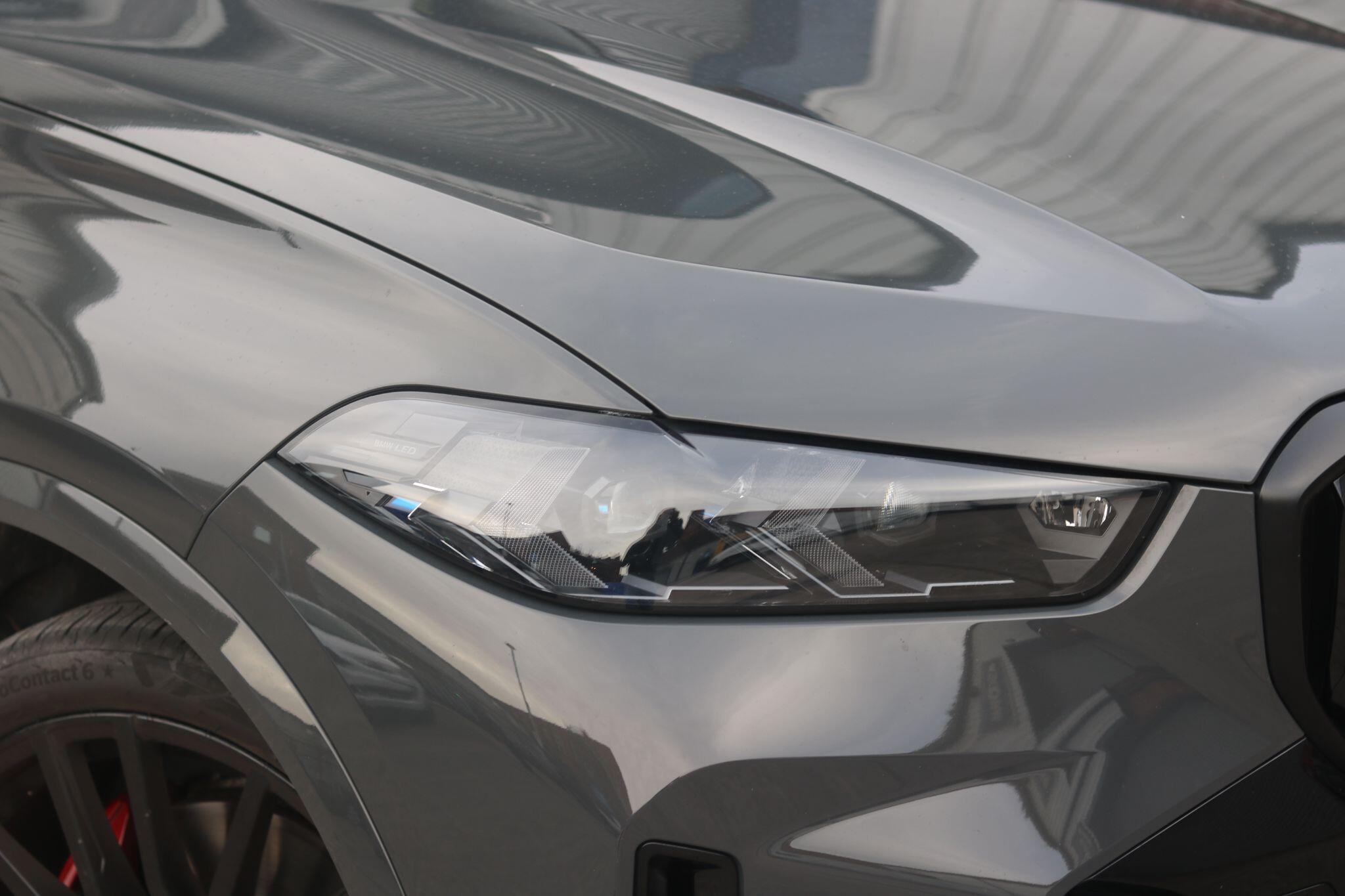 BMW X5 view 20