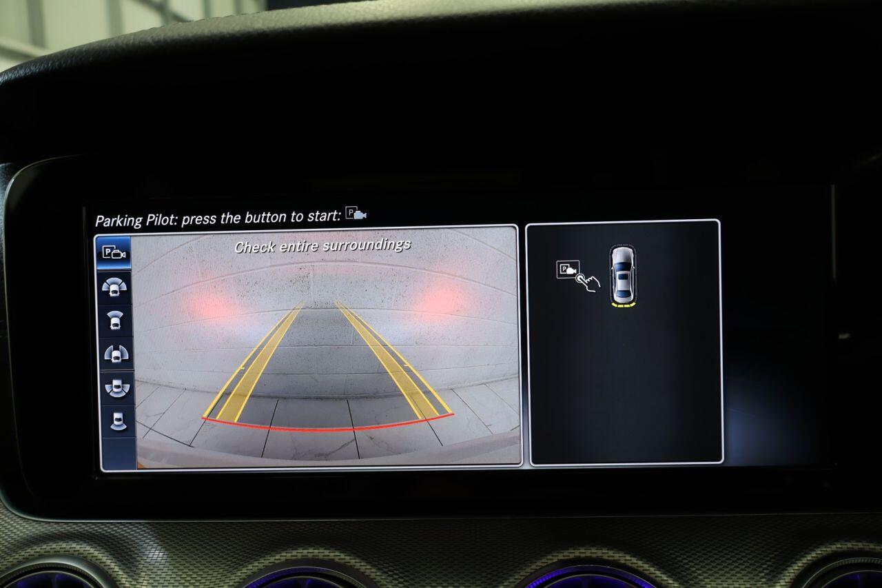 Mercedes-Benz E-Class view 17