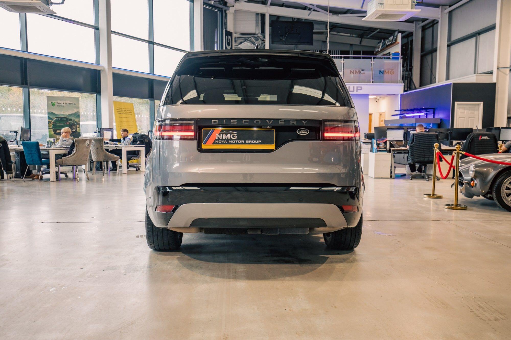 Land Rover Discovery view 66
